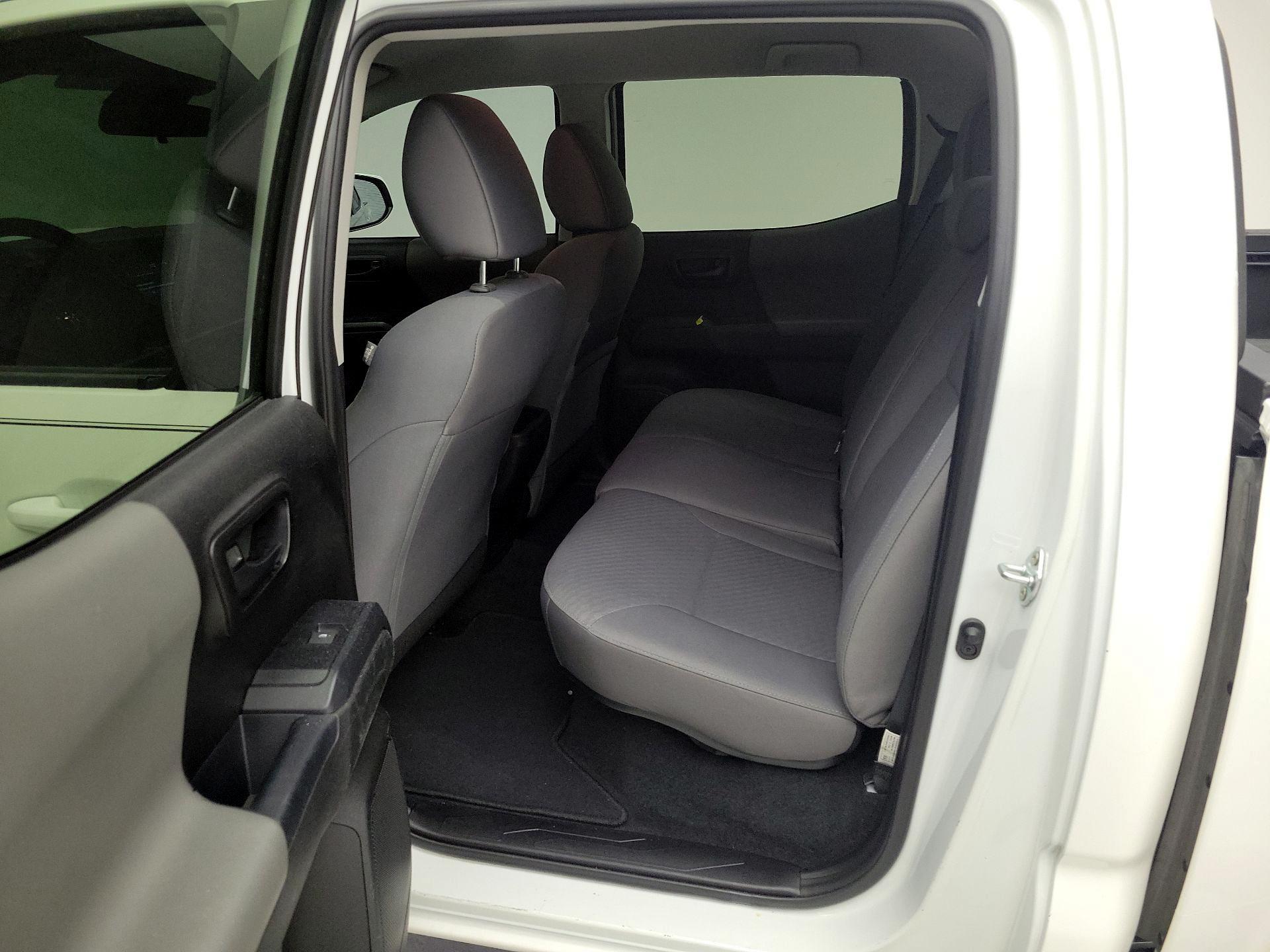 Thumbnail: 2021 Toyota Tacoma - 19