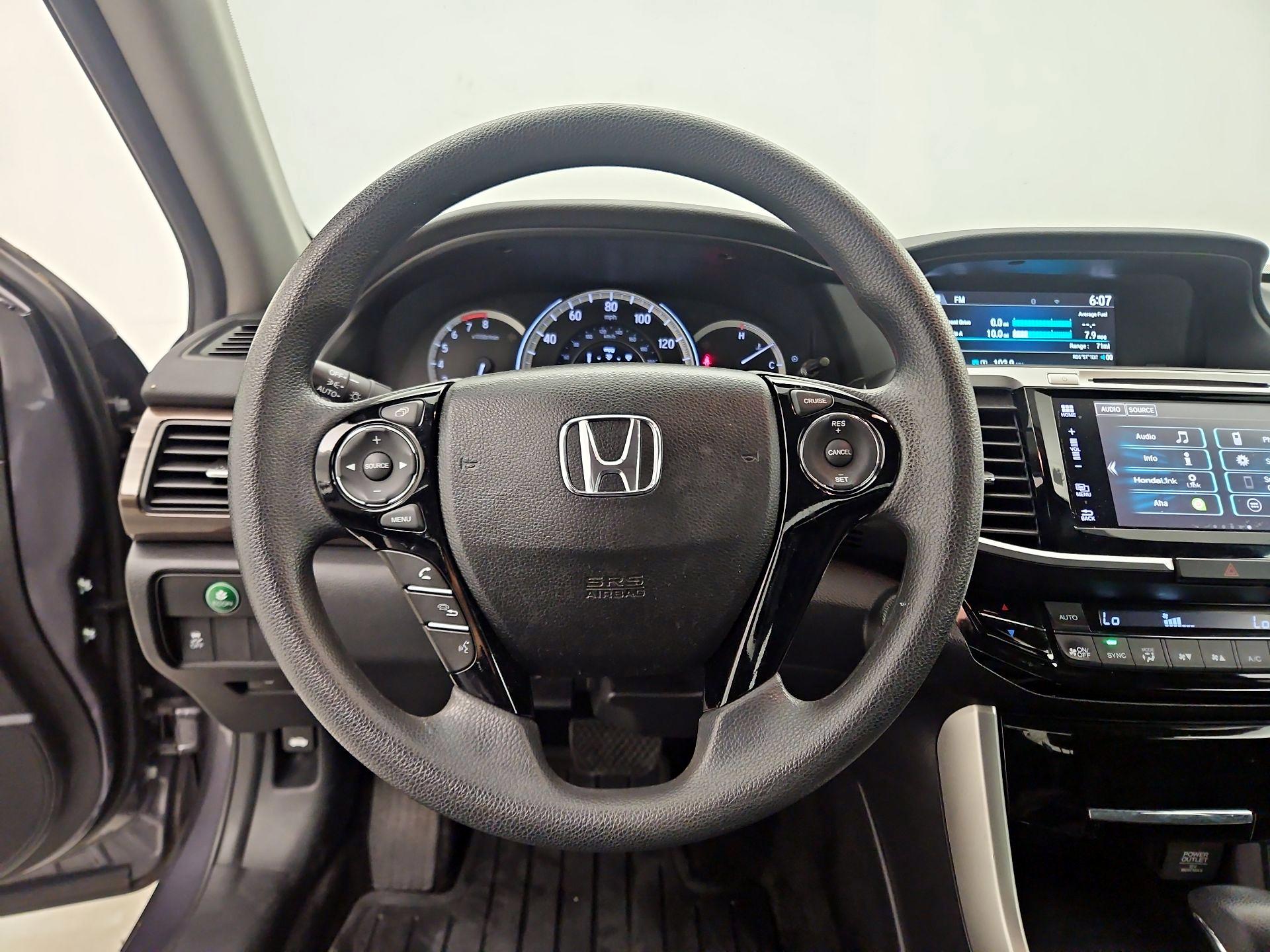 Thumbnail: 2016 Honda Accord - 10