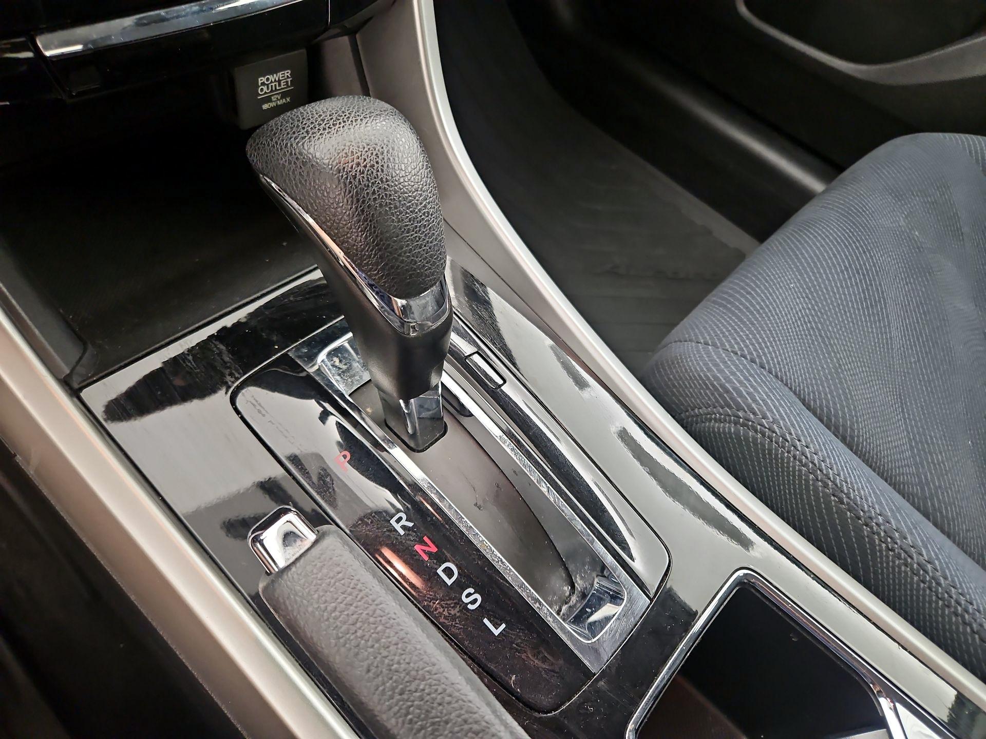 Thumbnail: 2016 Honda Accord - 17