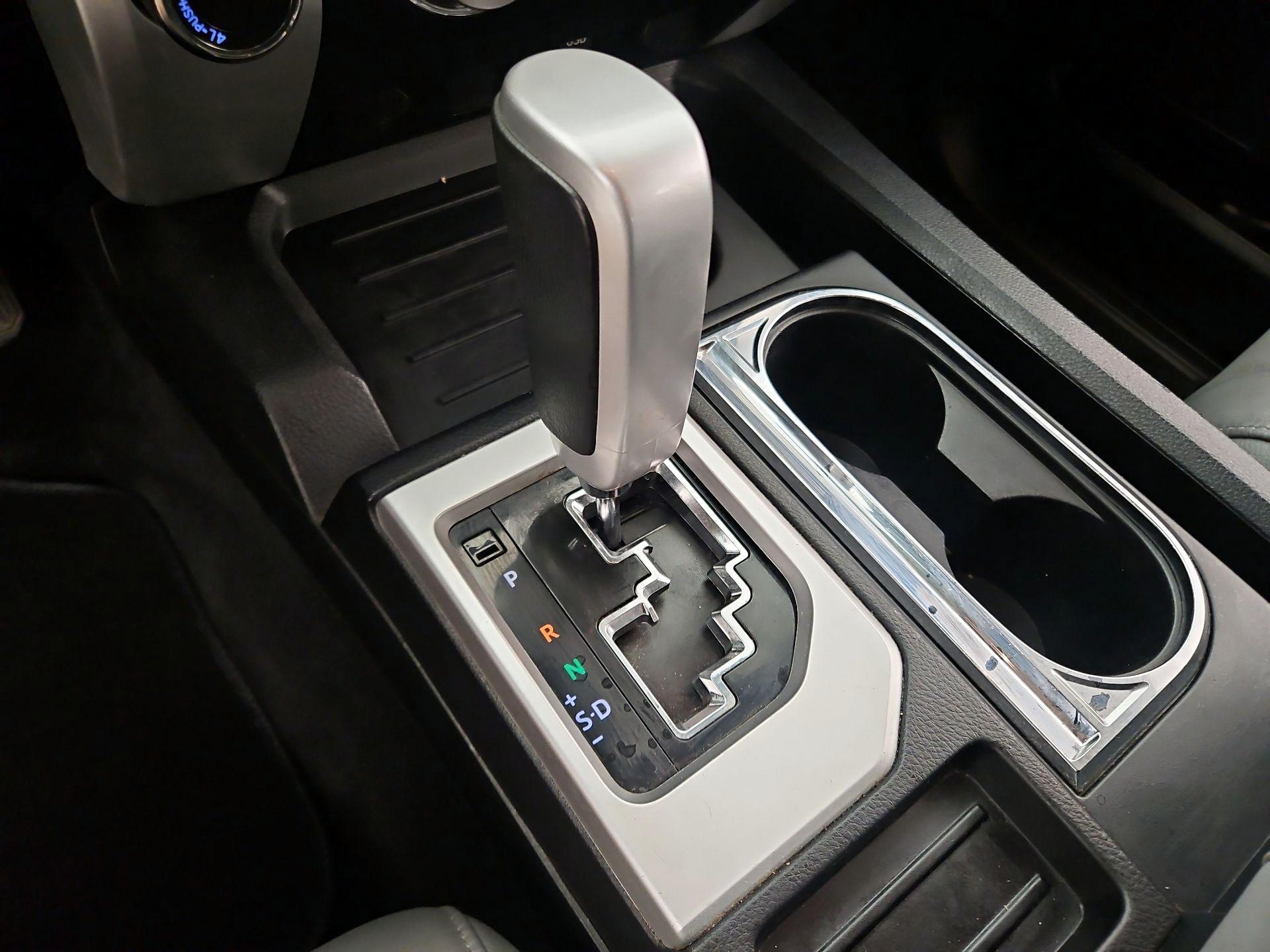 Thumbnail: 2018 Toyota Tundra - 17