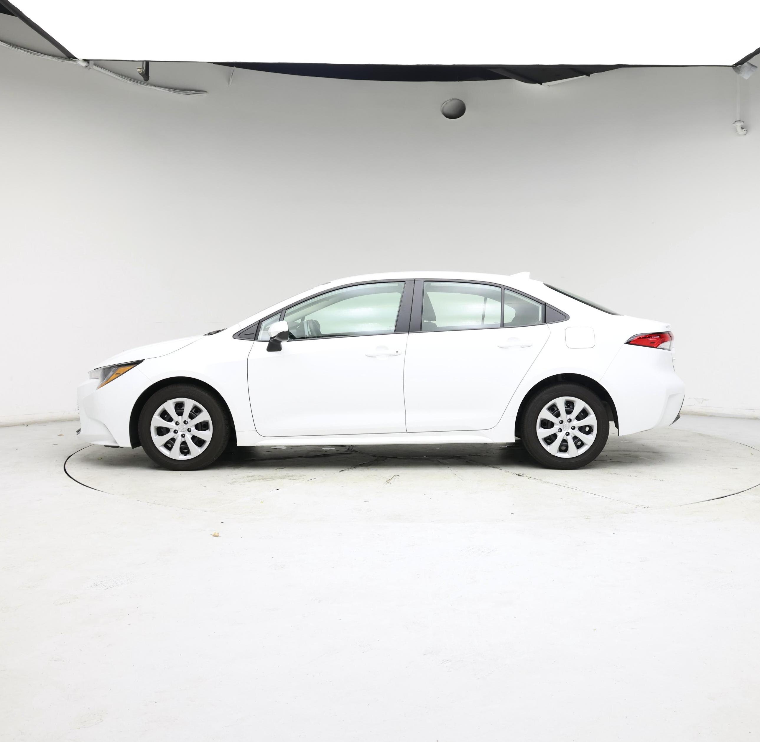 Thumbnail: 2024 Toyota Corolla - 3