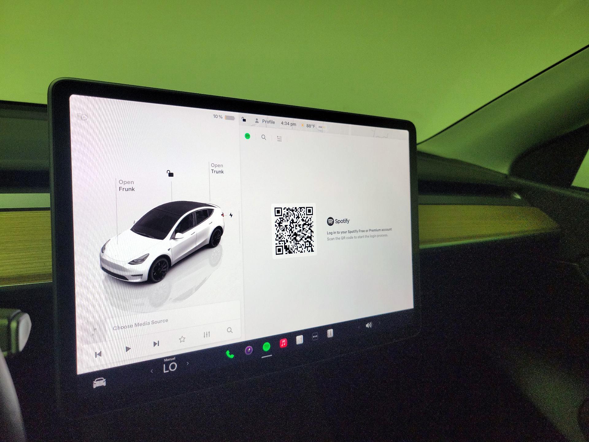 Thumbnail: 2022 Tesla Model Y - 15