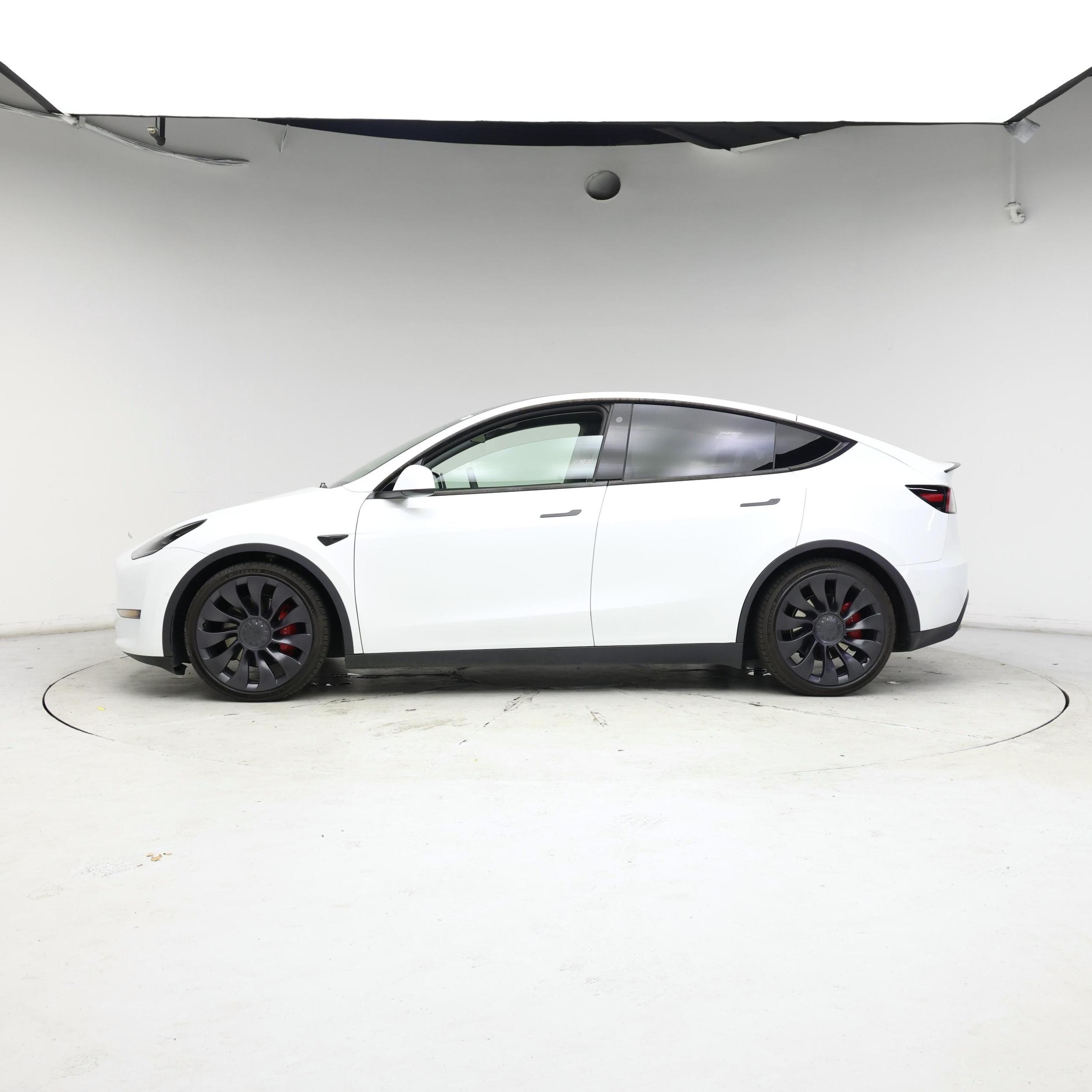 Thumbnail: 2022 Tesla Model Y - 3