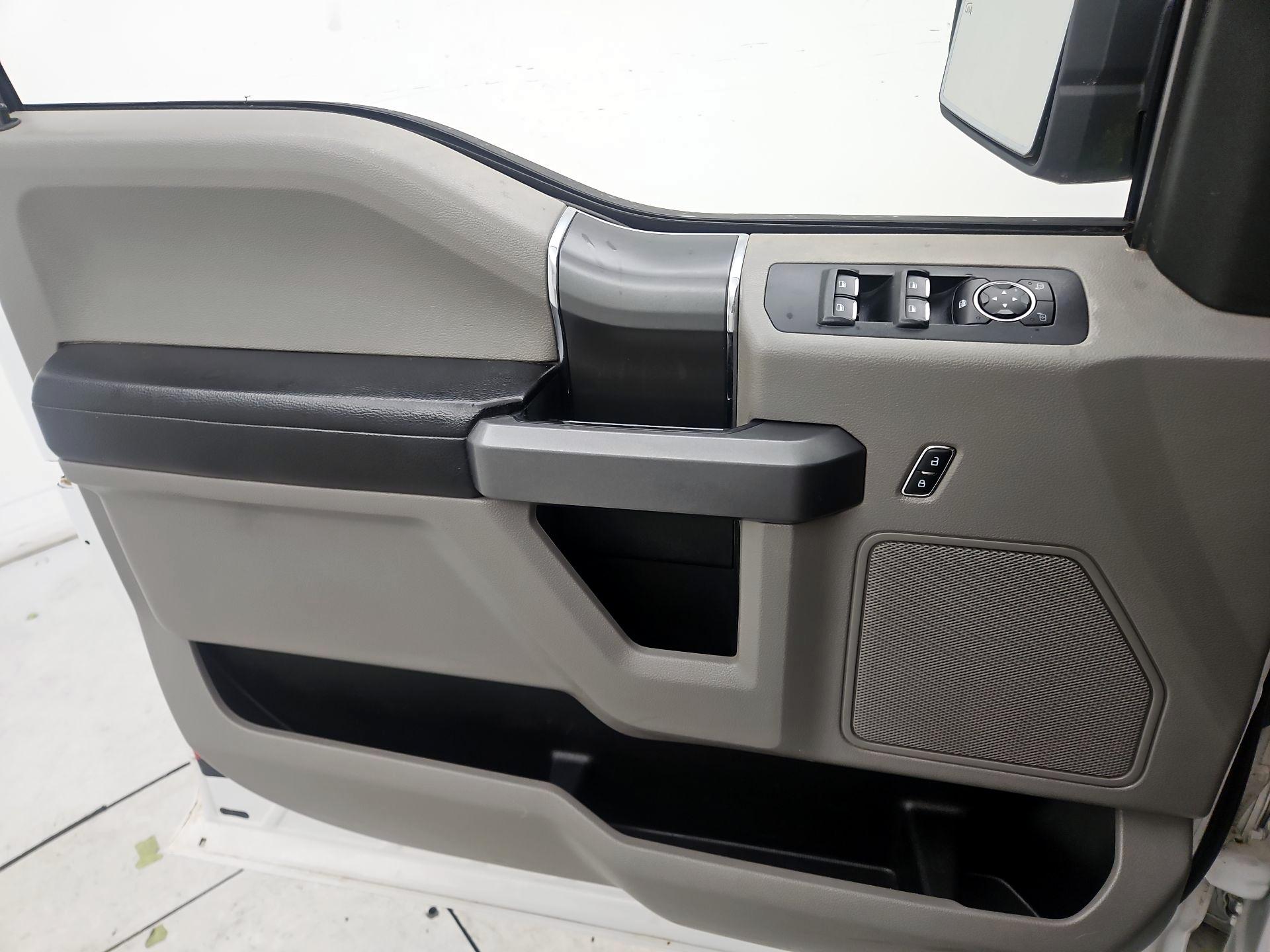 Thumbnail: 2015 Ford F-150 - 12