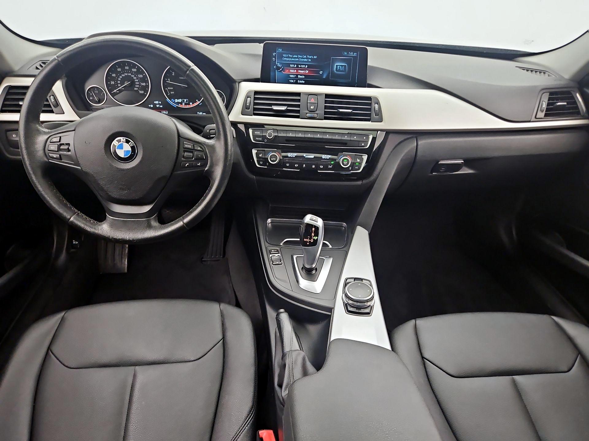 Thumbnail: 2017 BMW 3 Series - 9