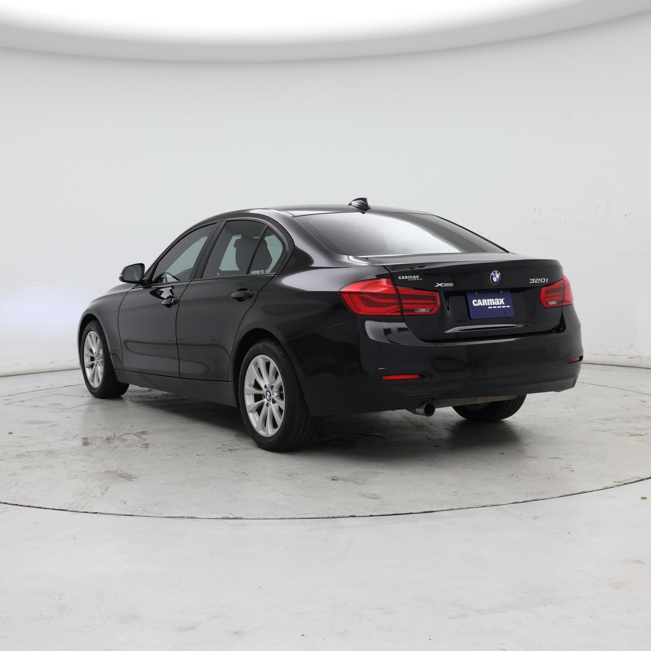 Thumbnail: 2017 BMW 3 Series - 2