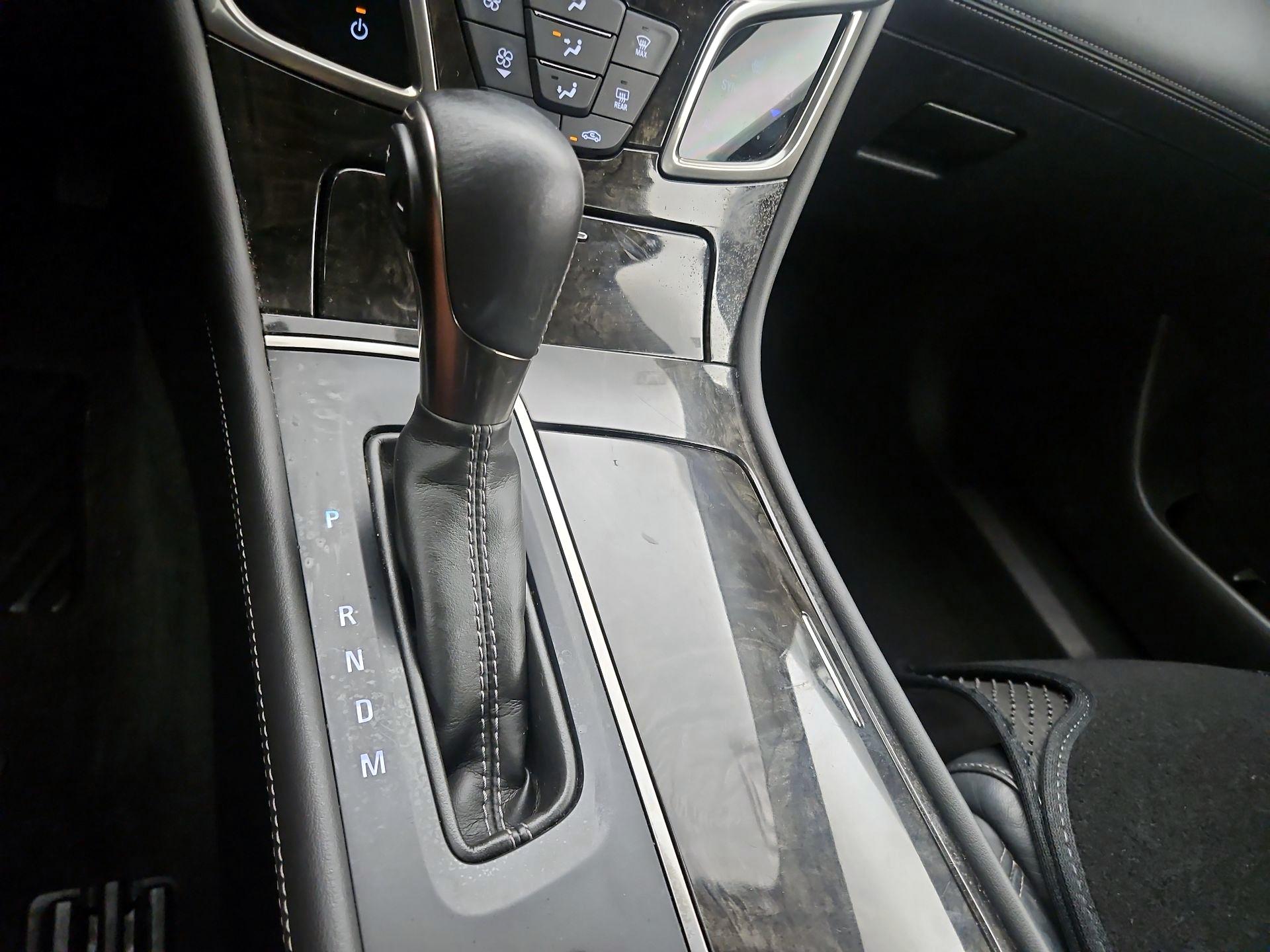 Thumbnail: 2014 Buick LaCrosse - 17
