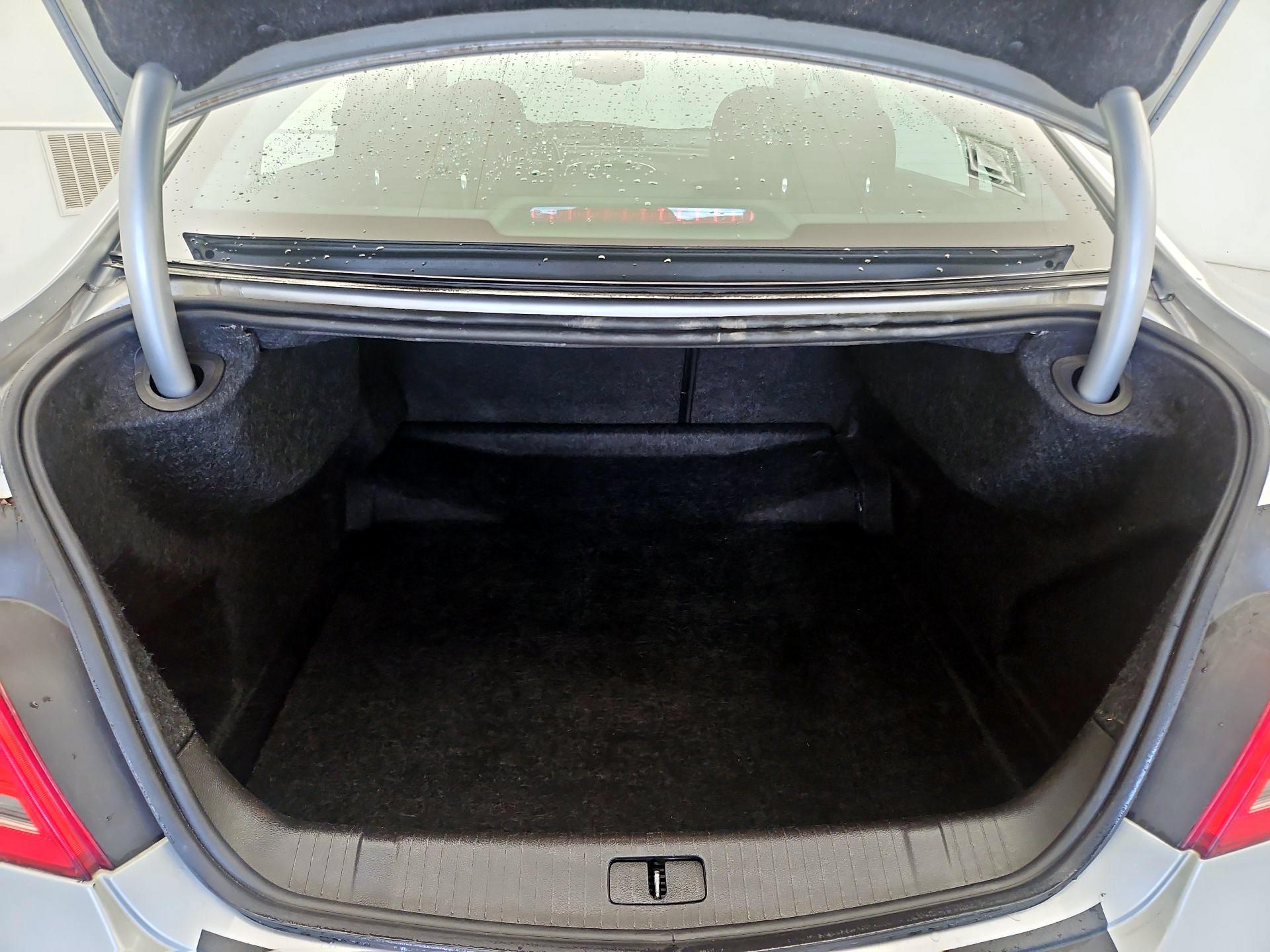 Thumbnail: 2014 Buick LaCrosse - 20