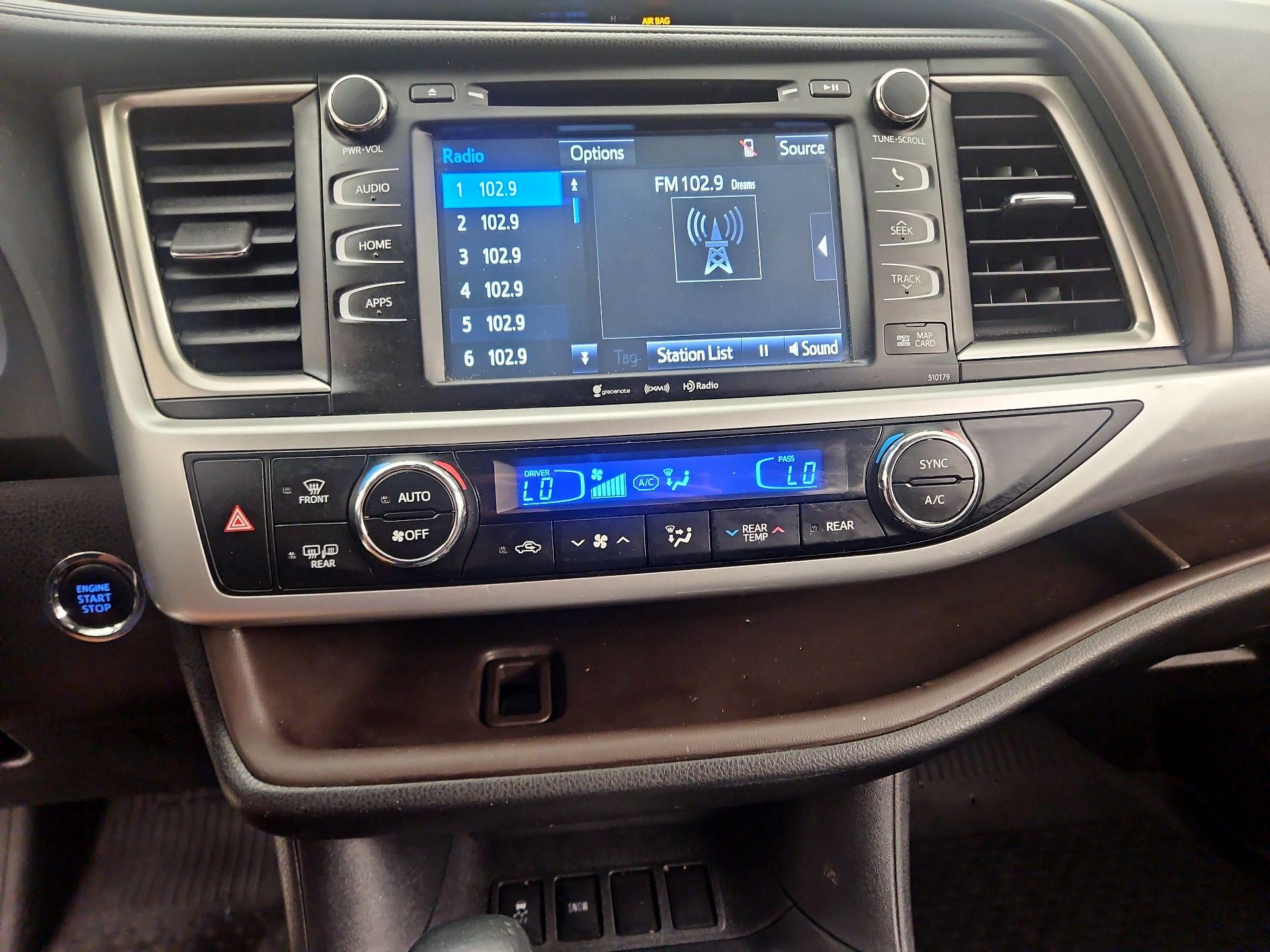 Thumbnail: 2017 Toyota Highlander - 16