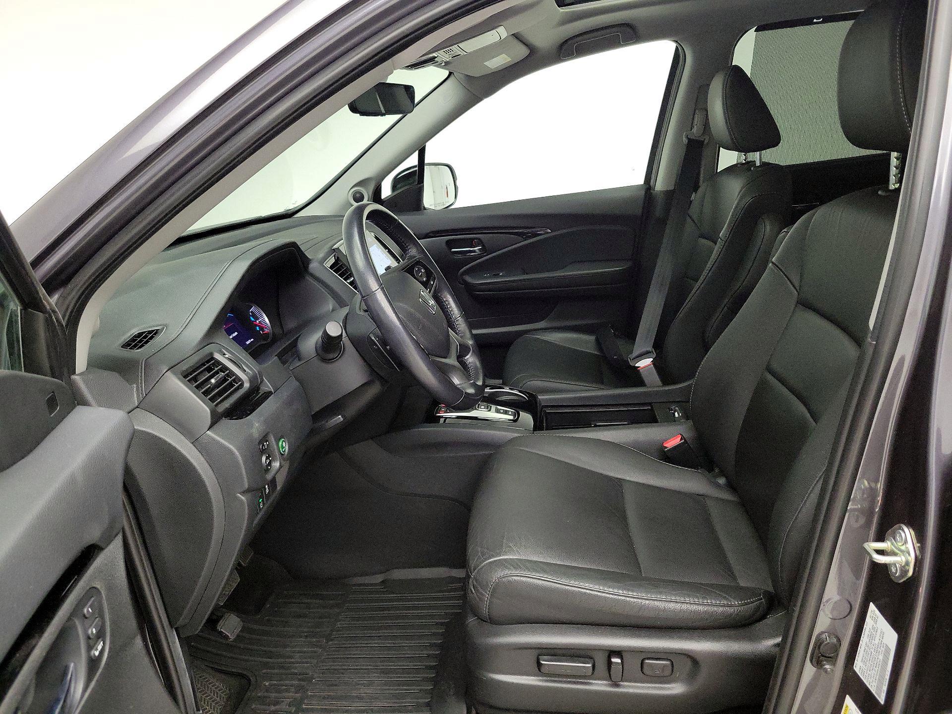 Thumbnail: 2020 Honda Pilot - 11
