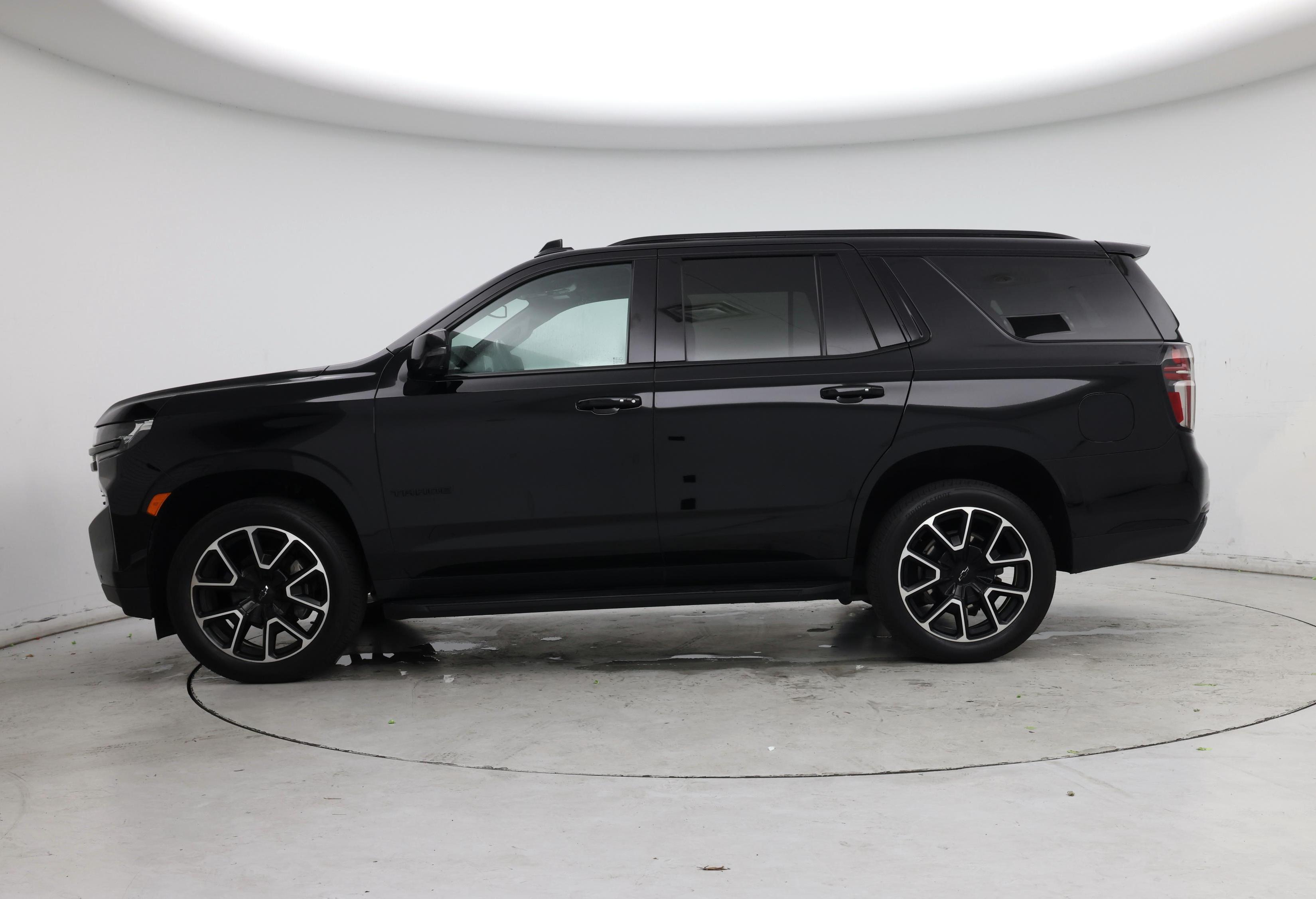 Thumbnail: 2021 Chevrolet Tahoe - 3
