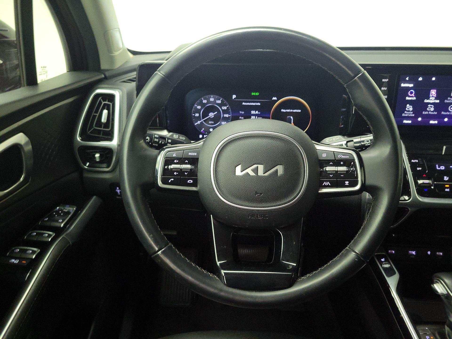 Thumbnail: 2023 Kia Sorento - 10