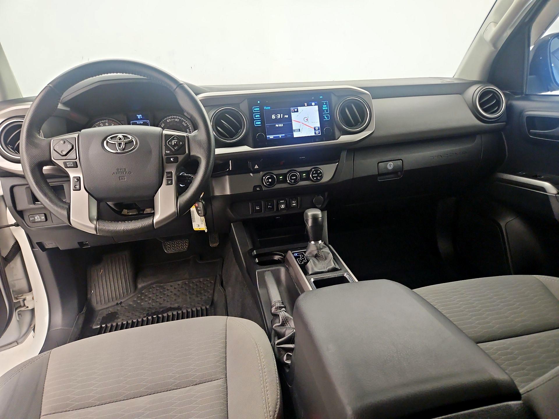 Thumbnail: 2018 Toyota Tacoma - 9