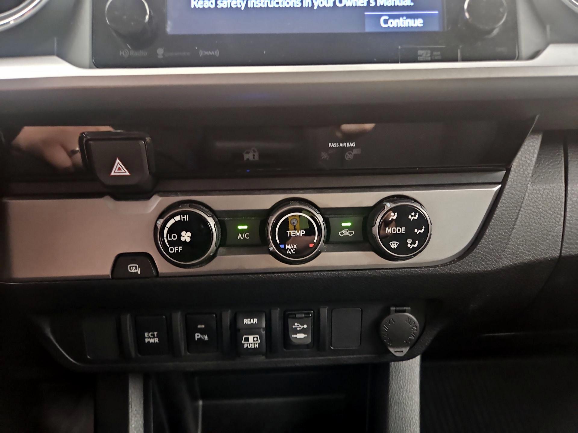 Thumbnail: 2018 Toyota Tacoma - 17
