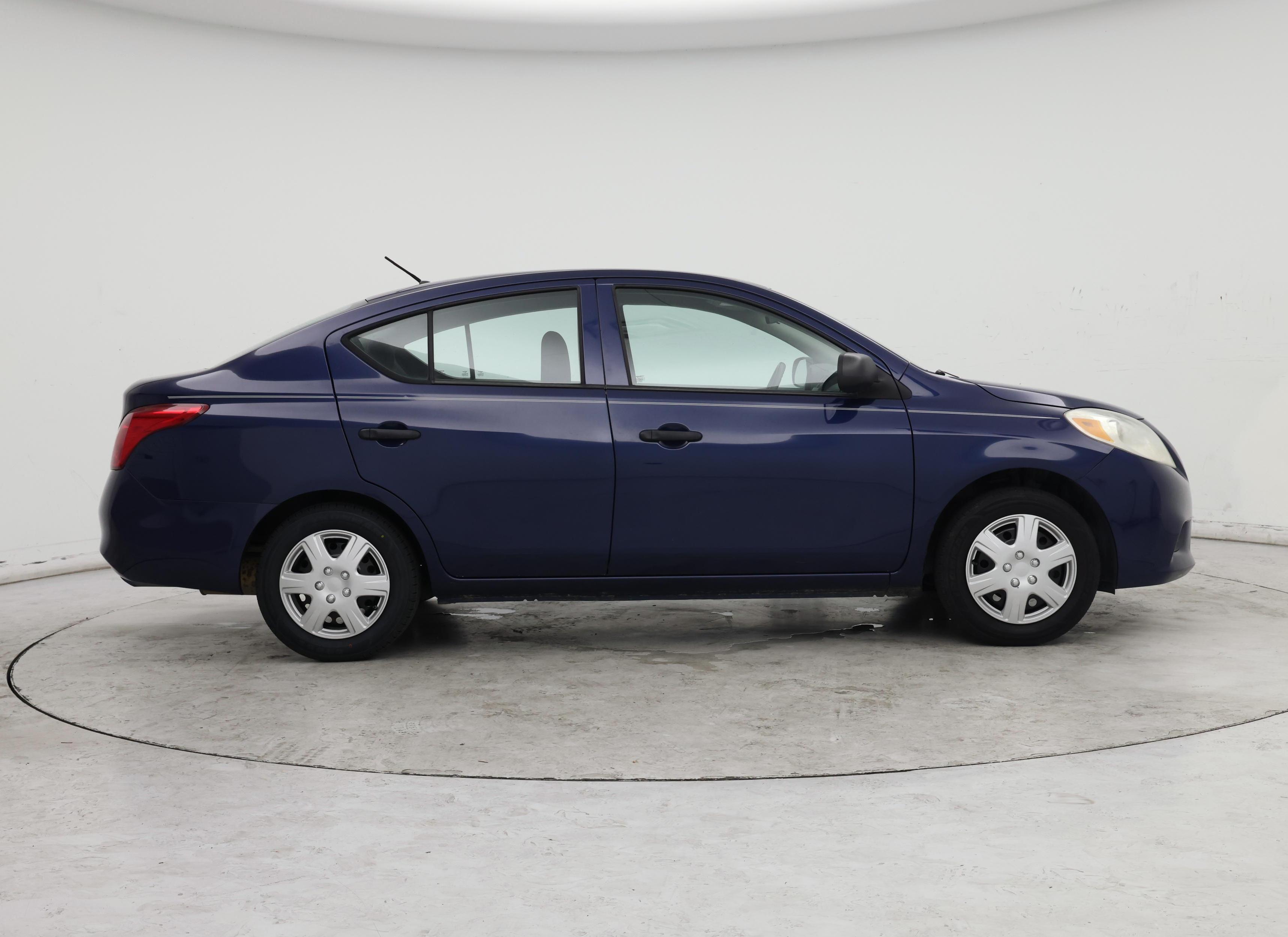 Thumbnail: 2014 Nissan Versa - 7
