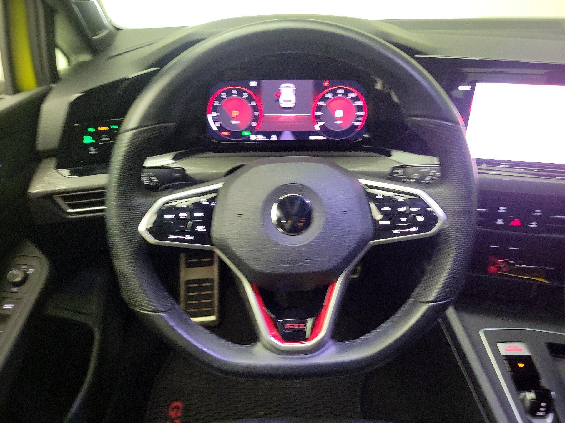 Thumbnail: 2022 Volkswagen Golf - 10