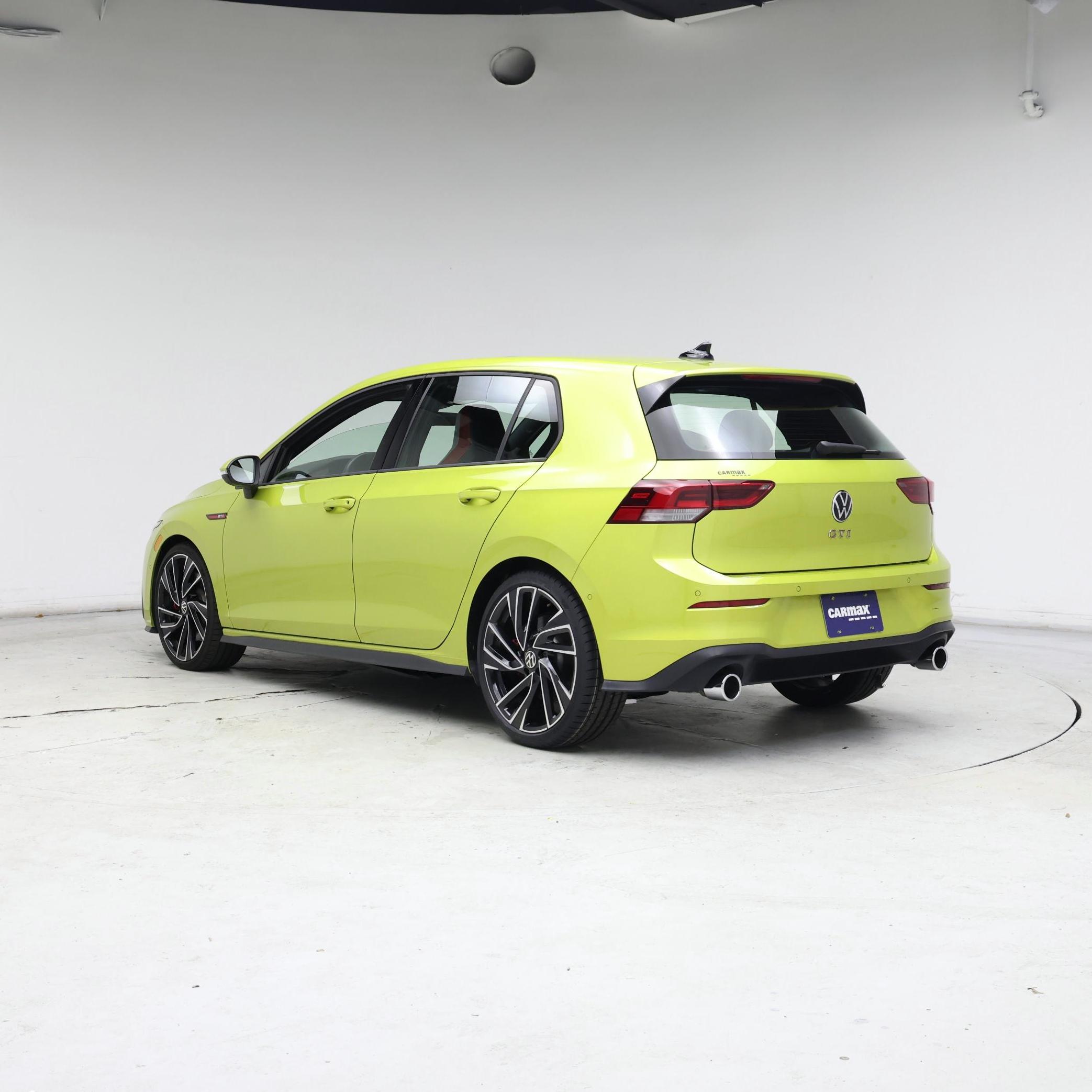 Thumbnail: 2022 Volkswagen Golf - 2