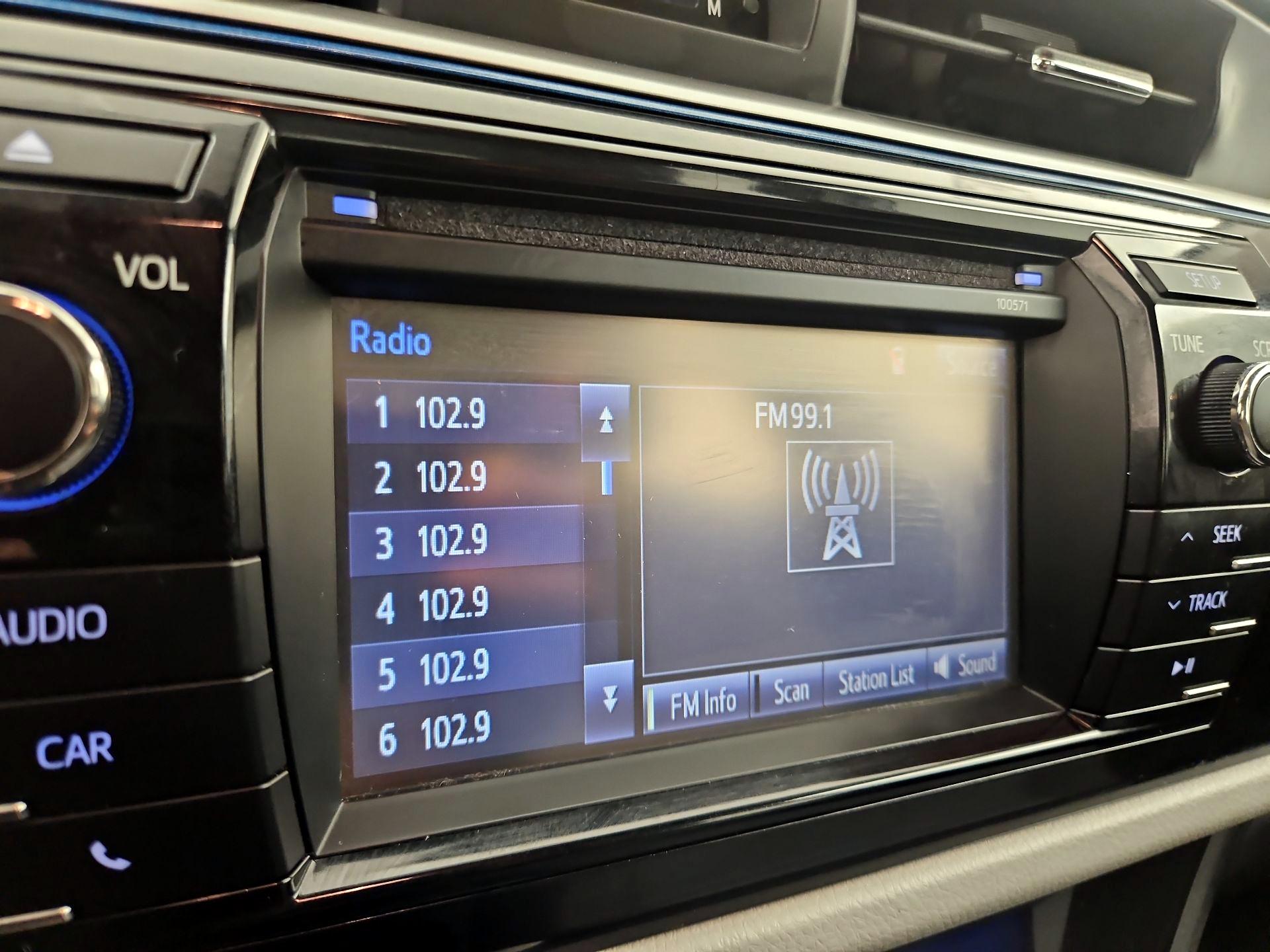 Thumbnail: 2016 Toyota Corolla - 15