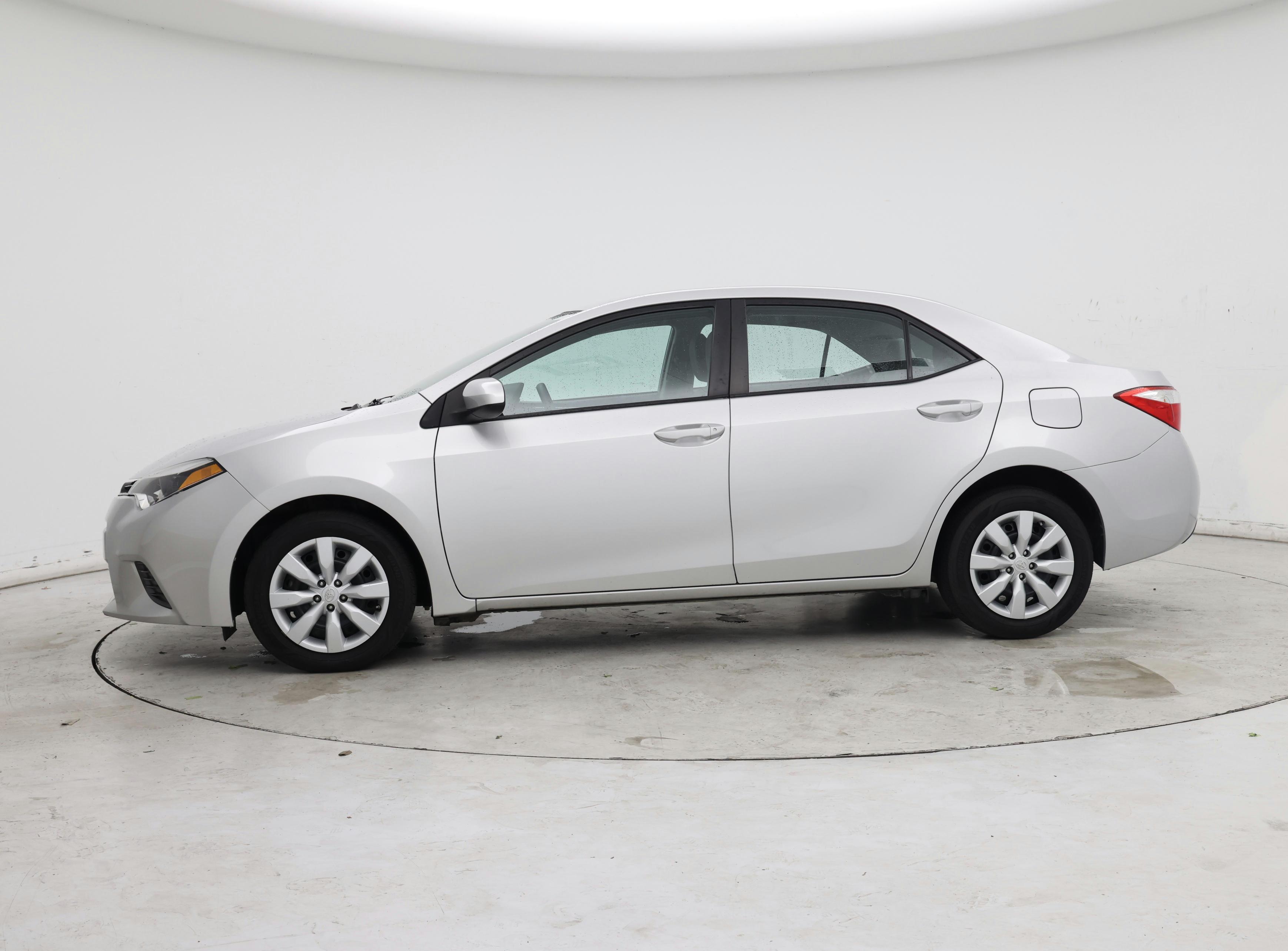 Thumbnail: 2016 Toyota Corolla - 3