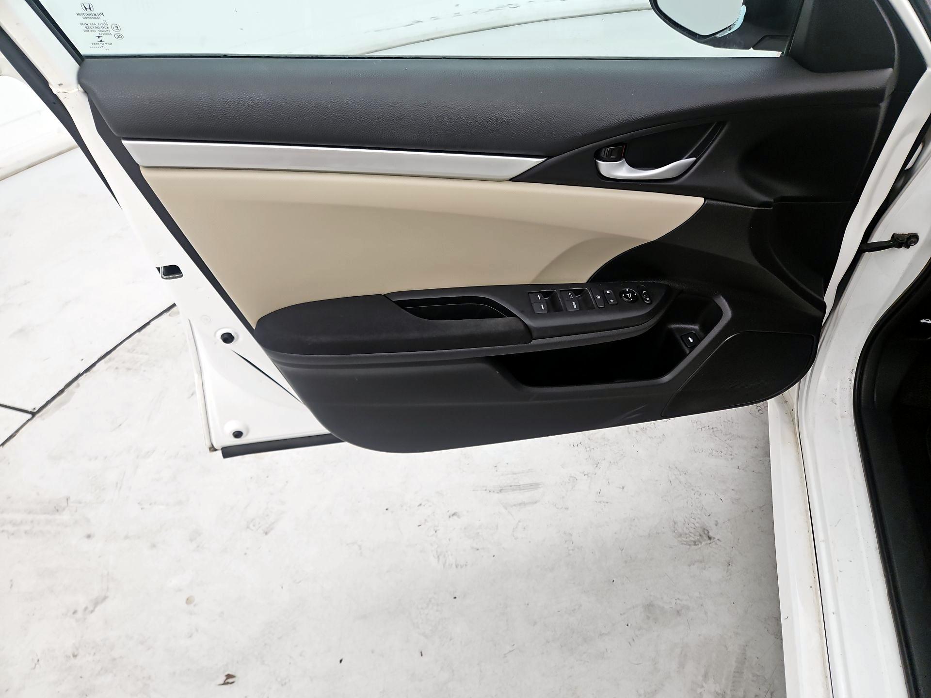Thumbnail: 2018 Honda Civic - 12