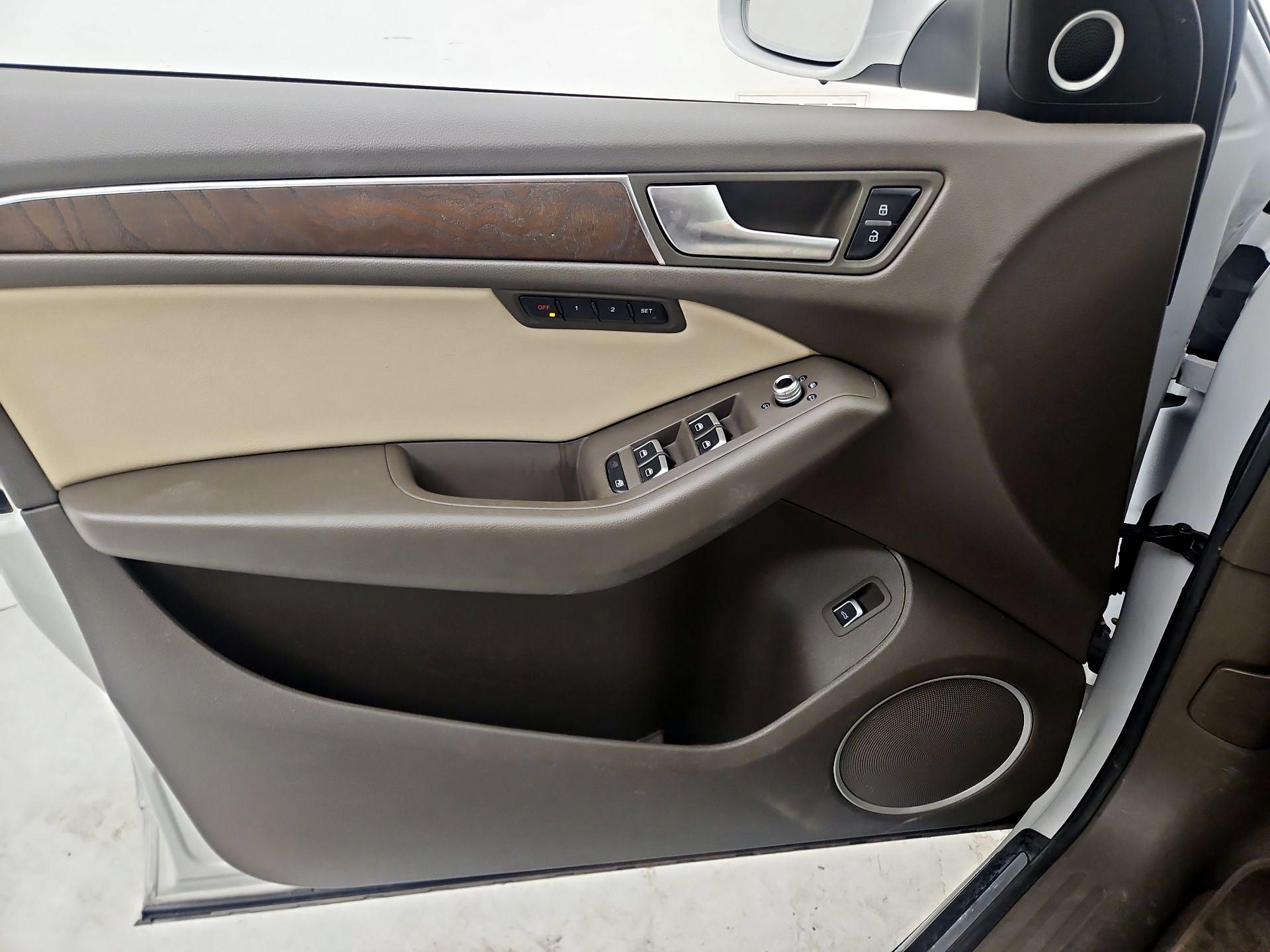 Thumbnail: 2014 Audi Q5 - 12