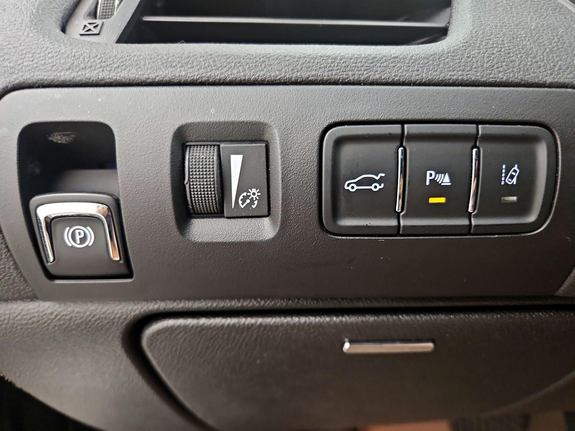 Thumbnail: 2014 Chevrolet Impala - 13