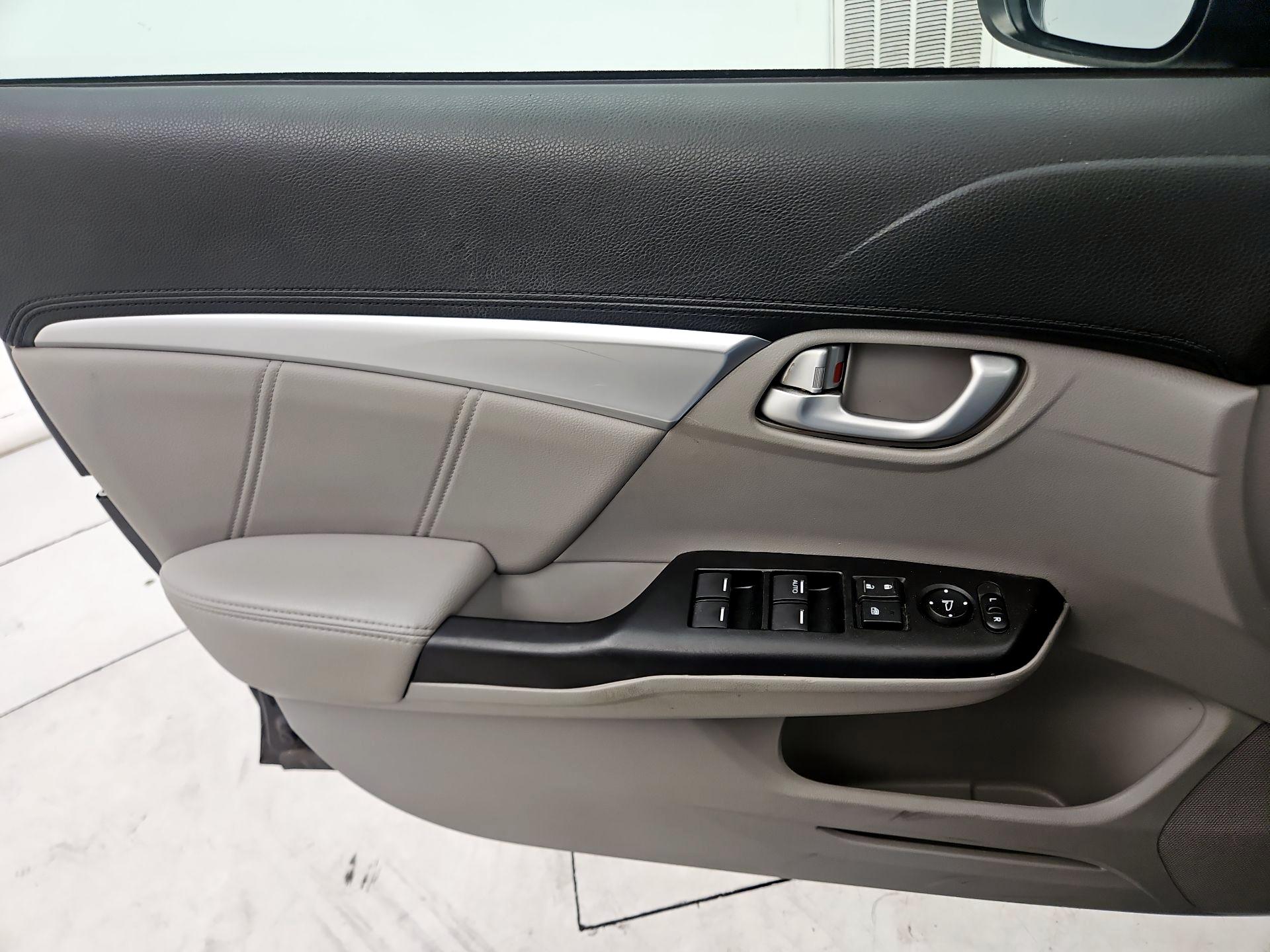 Thumbnail: 2015 Honda Civic - 12