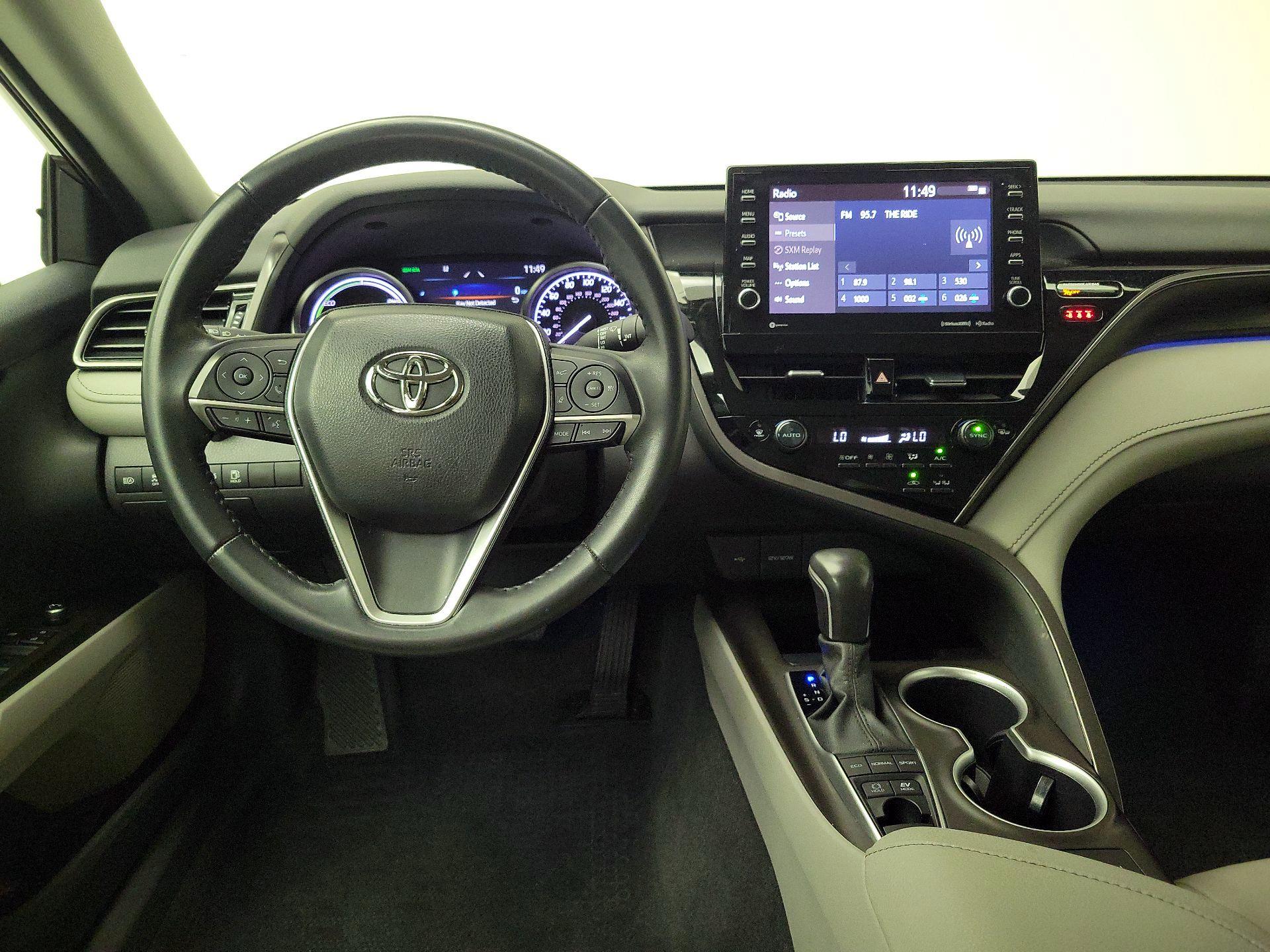 Thumbnail: 2022 Toyota Camry - 10