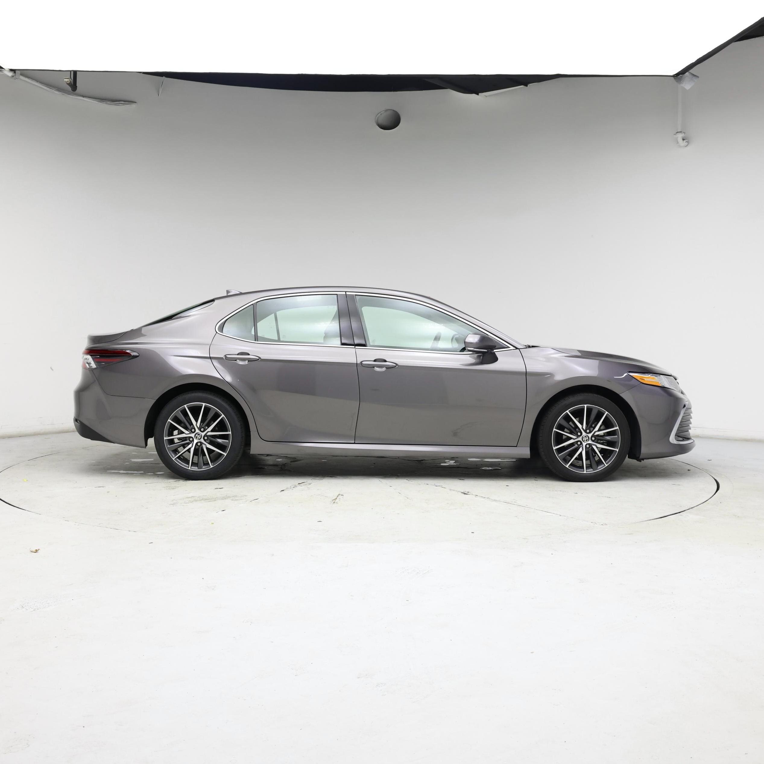 Thumbnail: 2022 Toyota Camry - 7