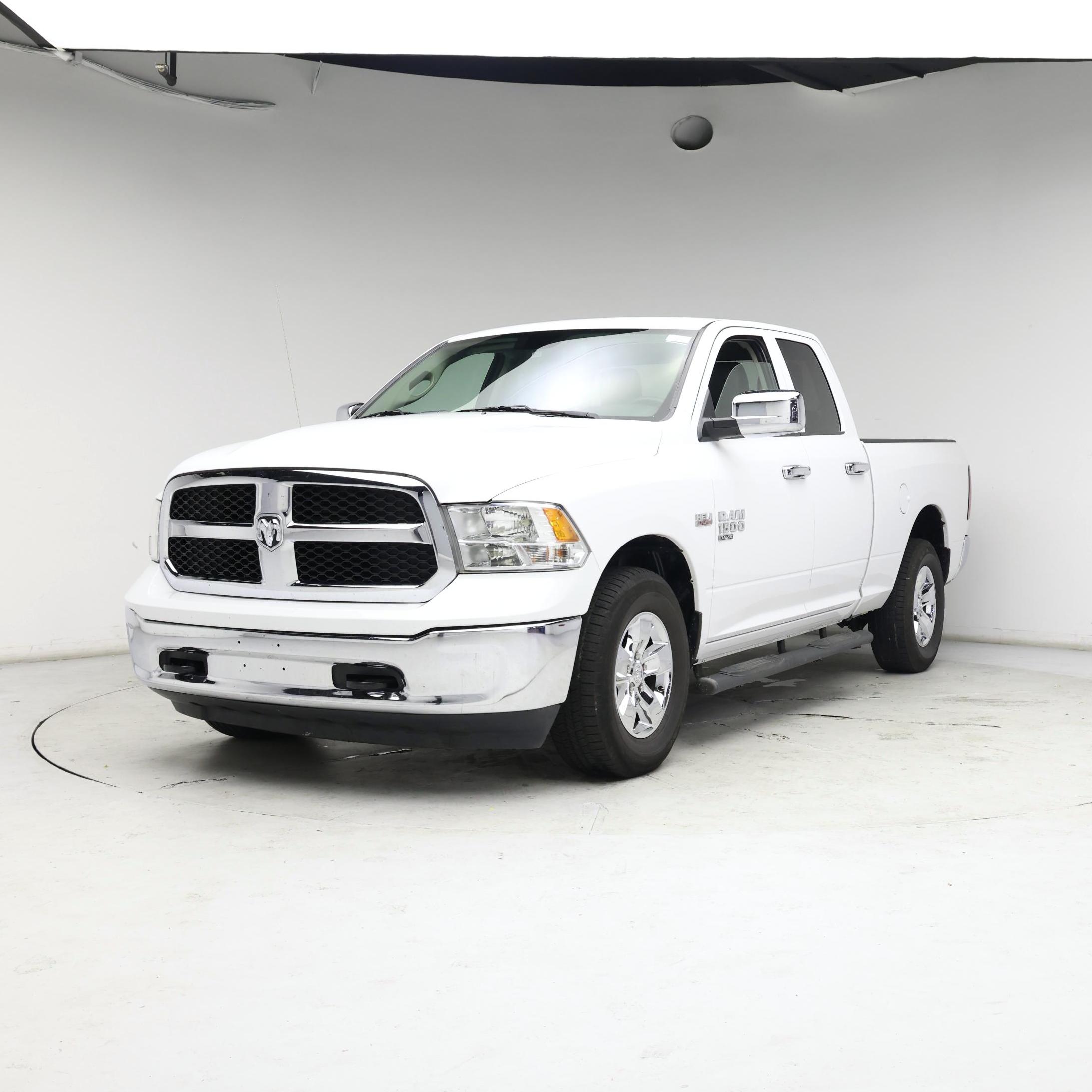 Thumbnail: 2023 RAM 1500 Classic - 4