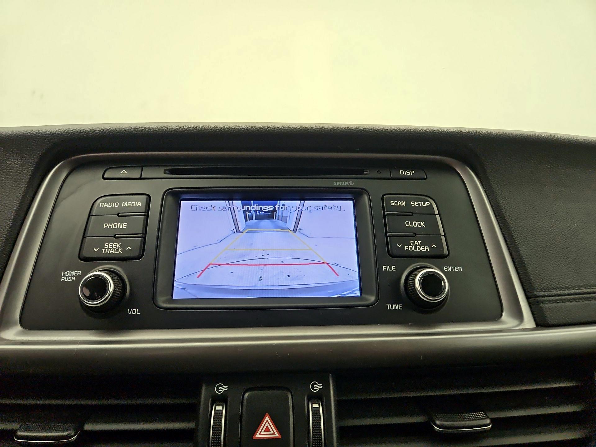 Thumbnail: 2016 Kia Optima - 14