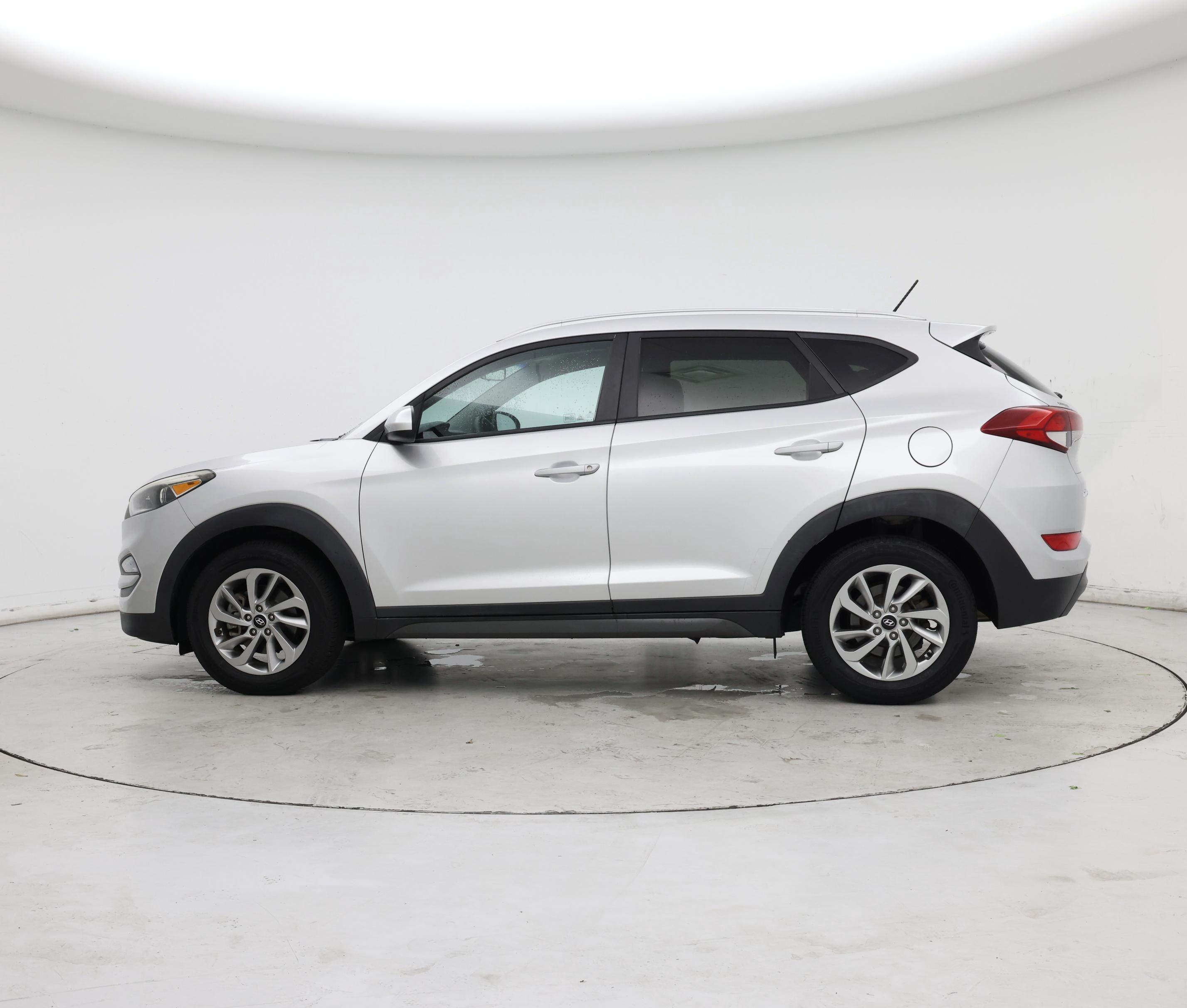 Thumbnail: 2016 Hyundai Tucson - 3