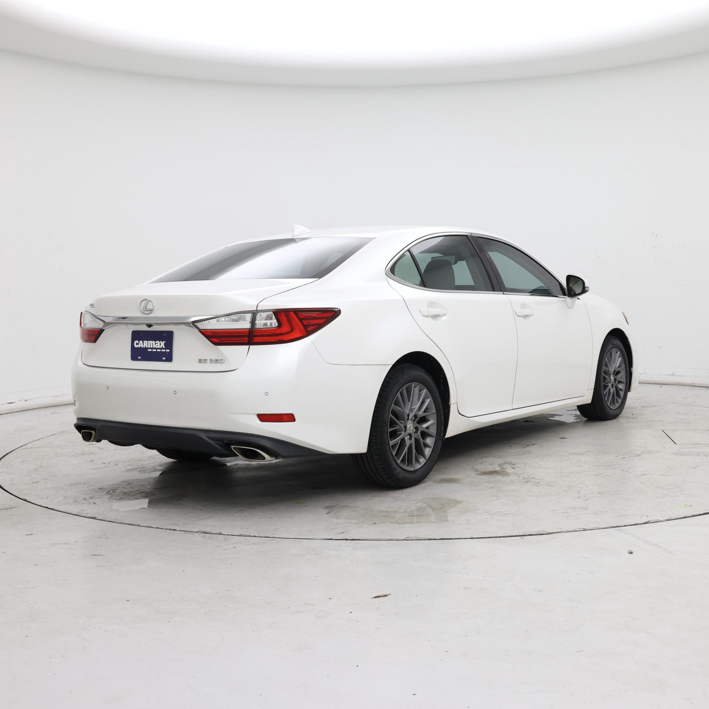Thumbnail: 2018 Lexus ES - 8