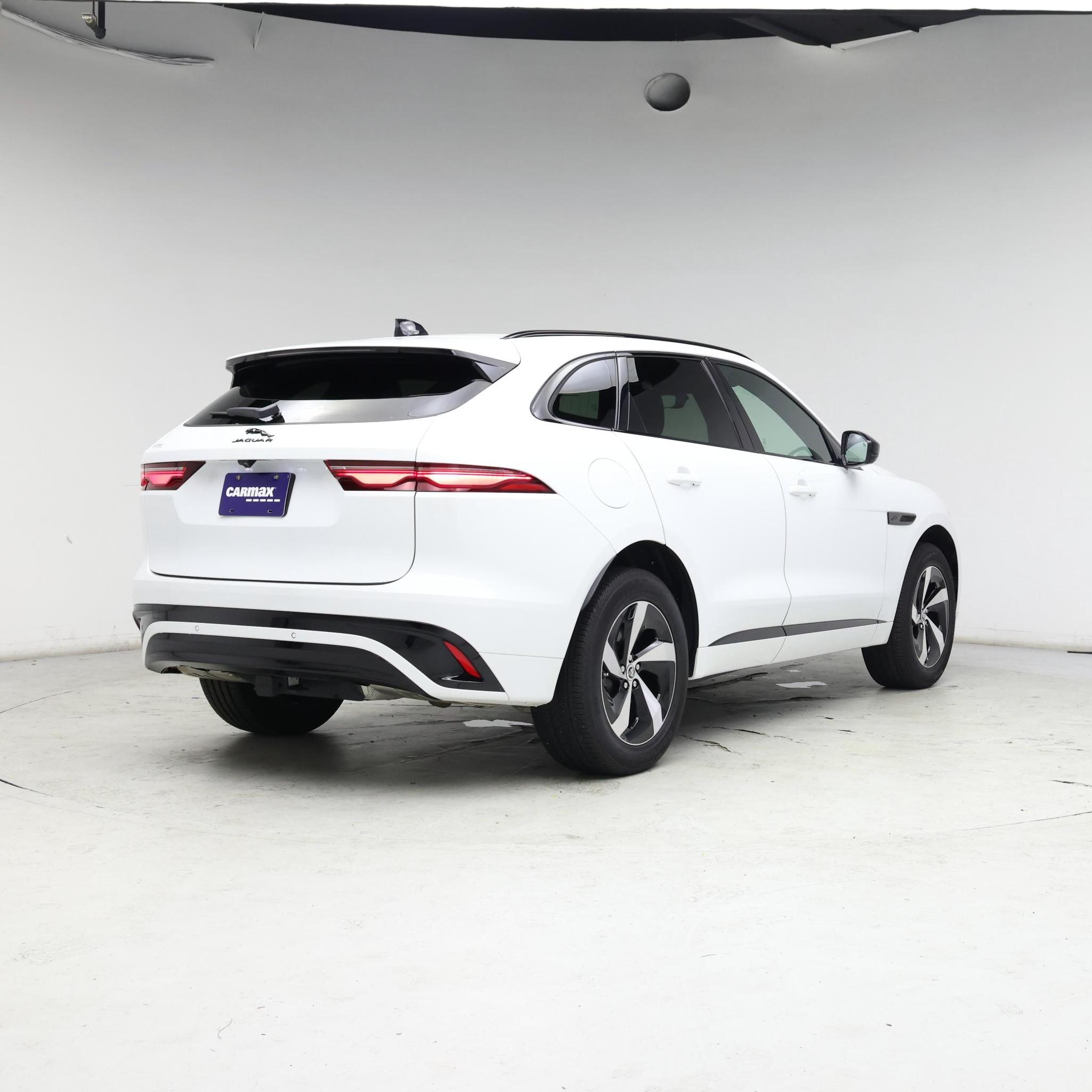 Thumbnail: 2024 Jaguar F-Pace - 8