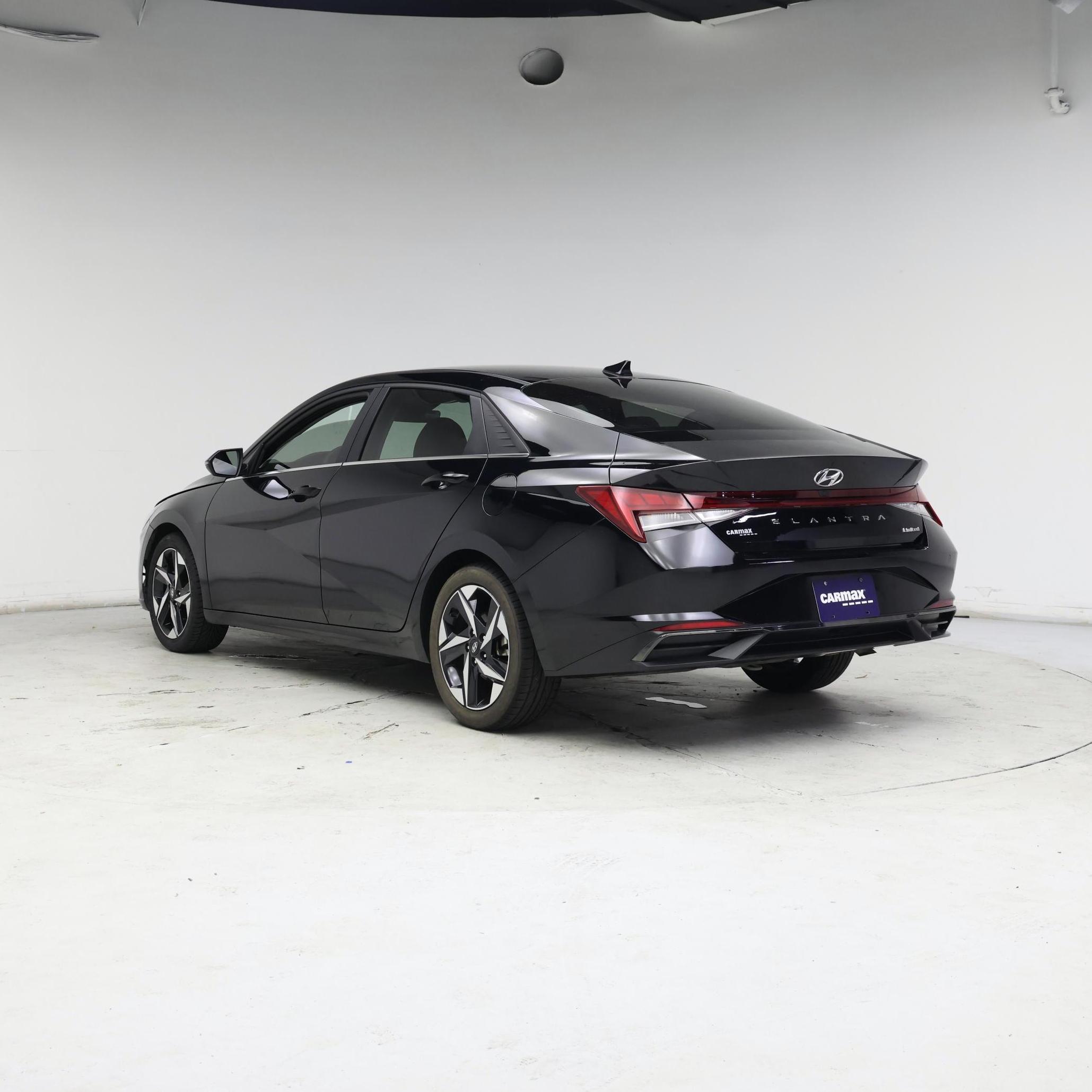 Thumbnail: 2023 Hyundai Elantra - 2