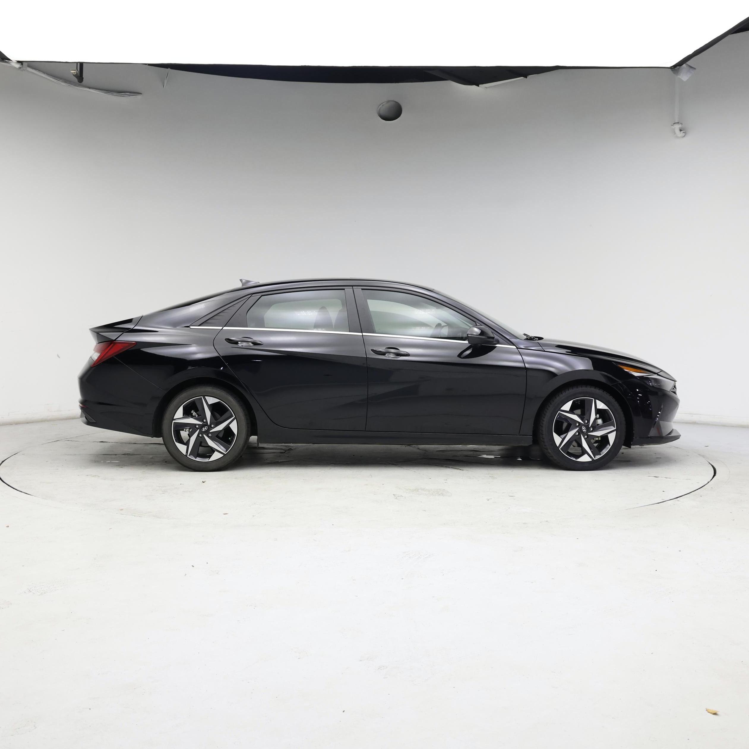 Thumbnail: 2023 Hyundai Elantra - 7
