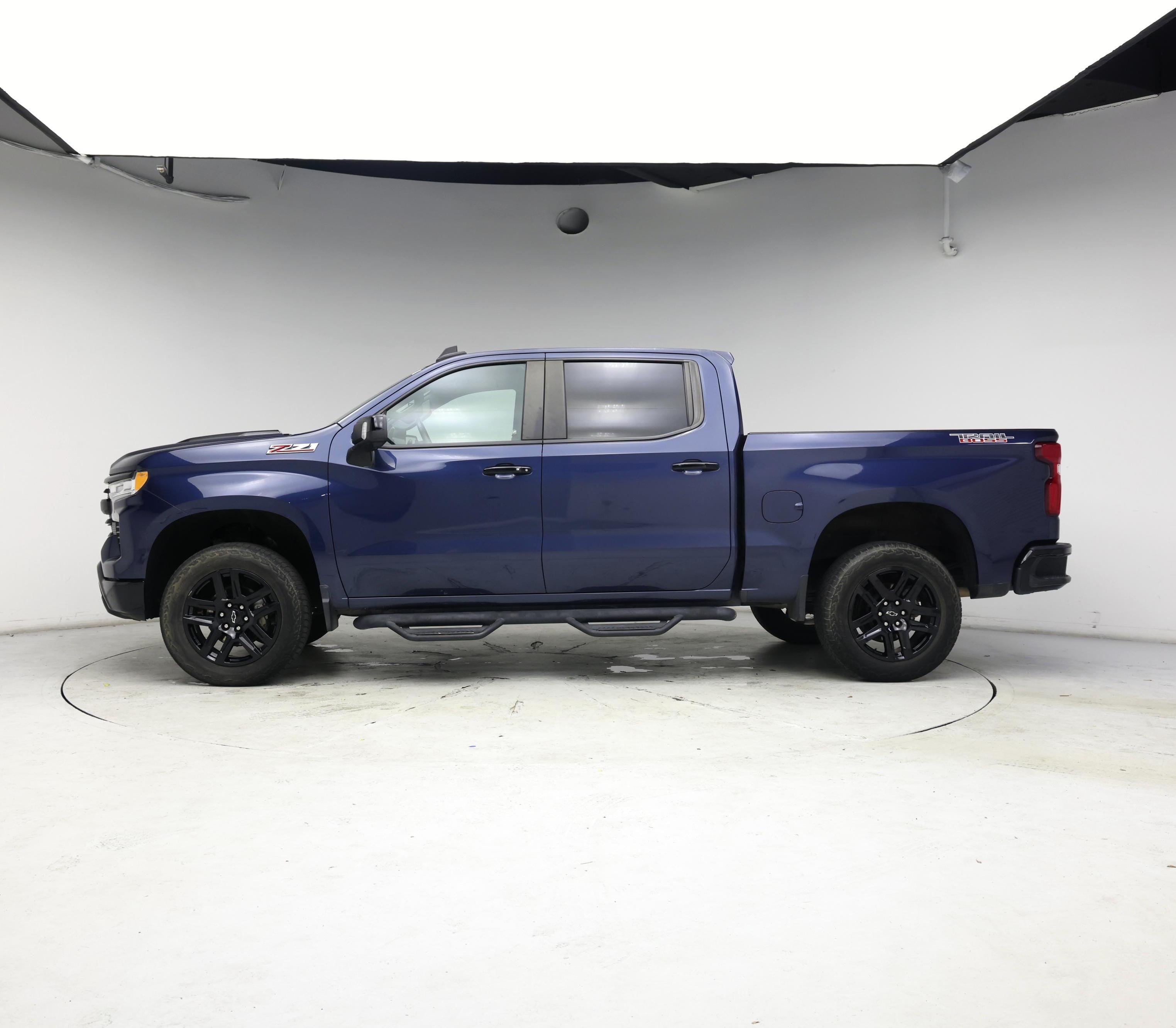 Thumbnail: 2022 Chevrolet Silverado 1500 - 3