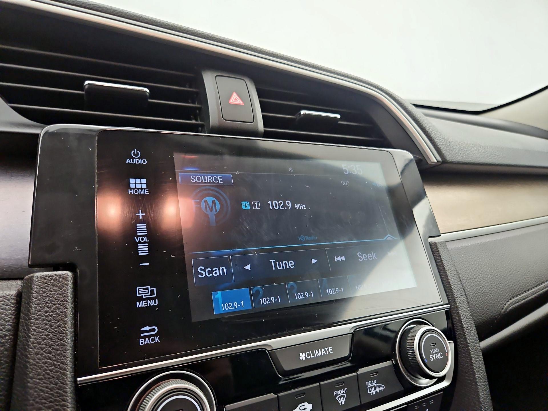 Thumbnail: 2016 Honda Civic - 15
