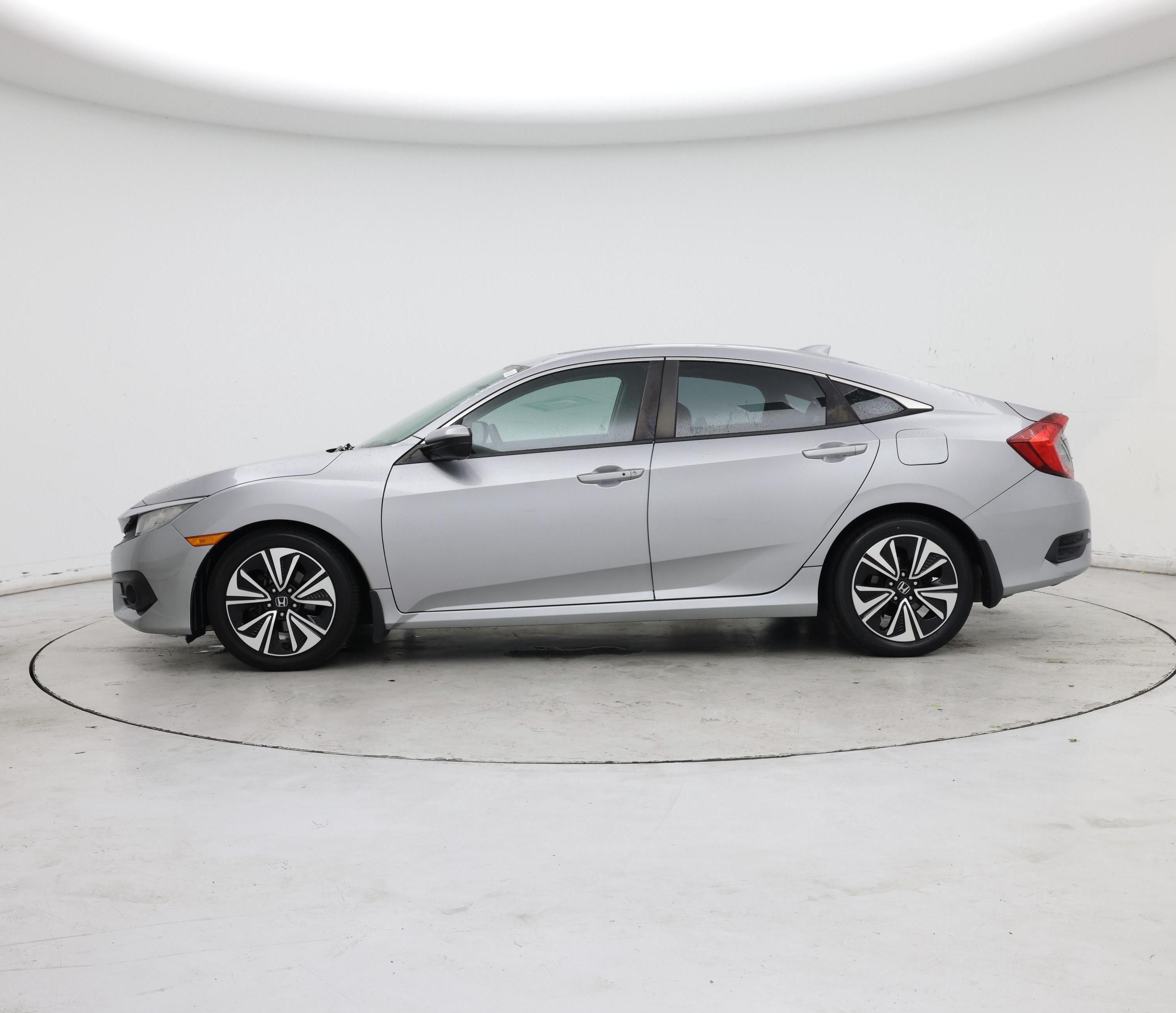 Thumbnail: 2016 Honda Civic - 3