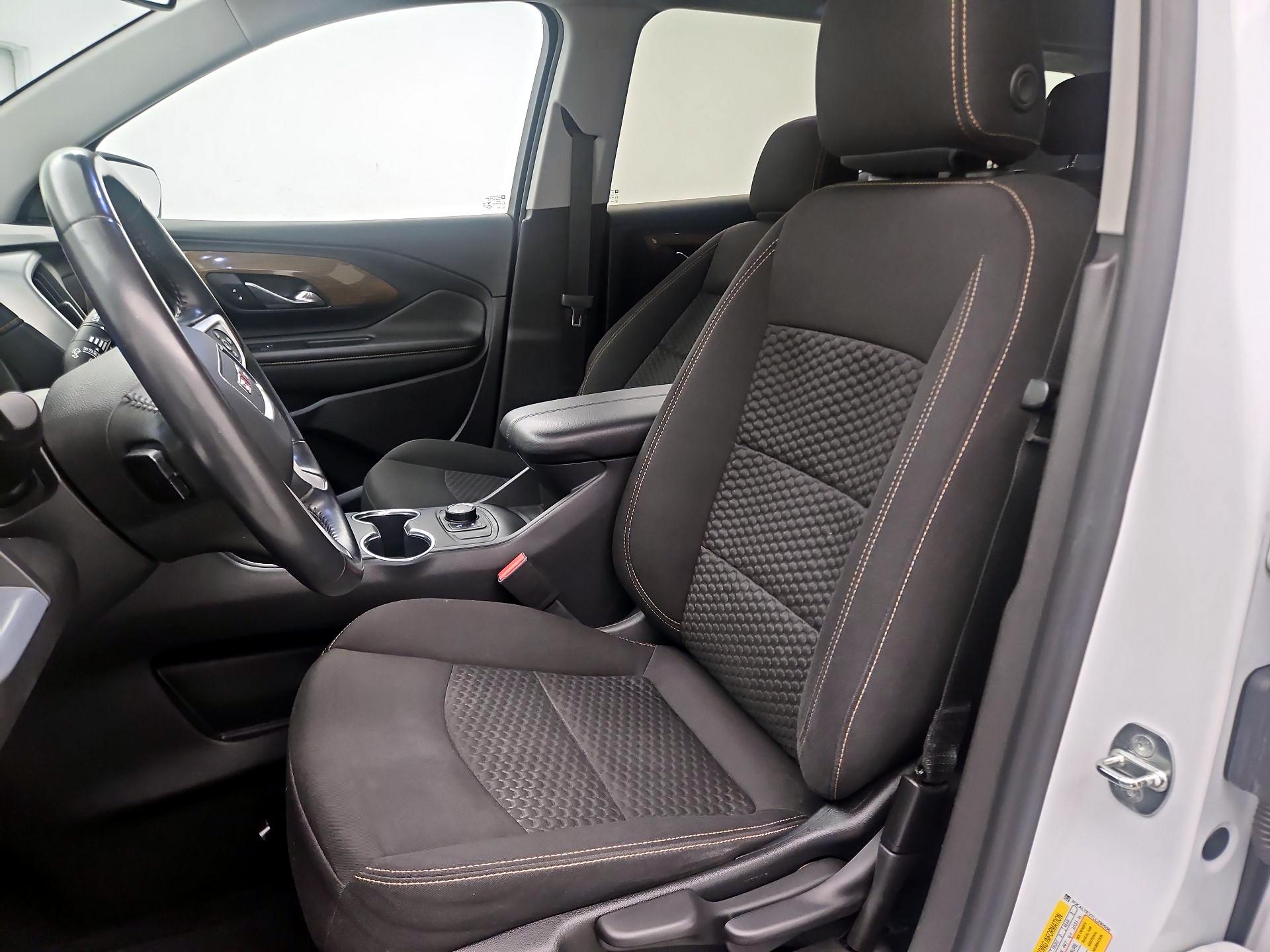 Thumbnail: 2020 GMC Terrain - 11