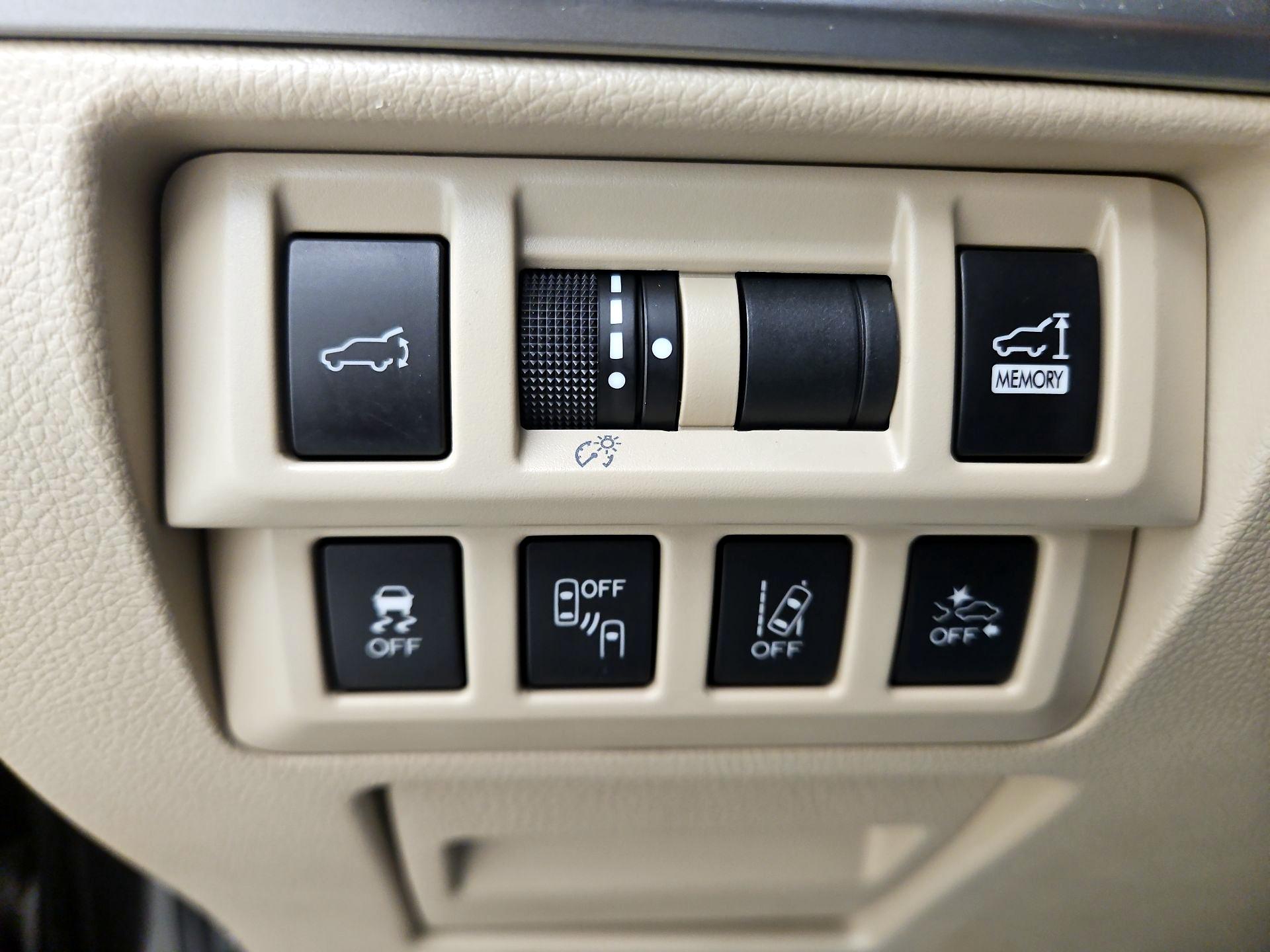 Thumbnail: 2018 Subaru Outback - 13