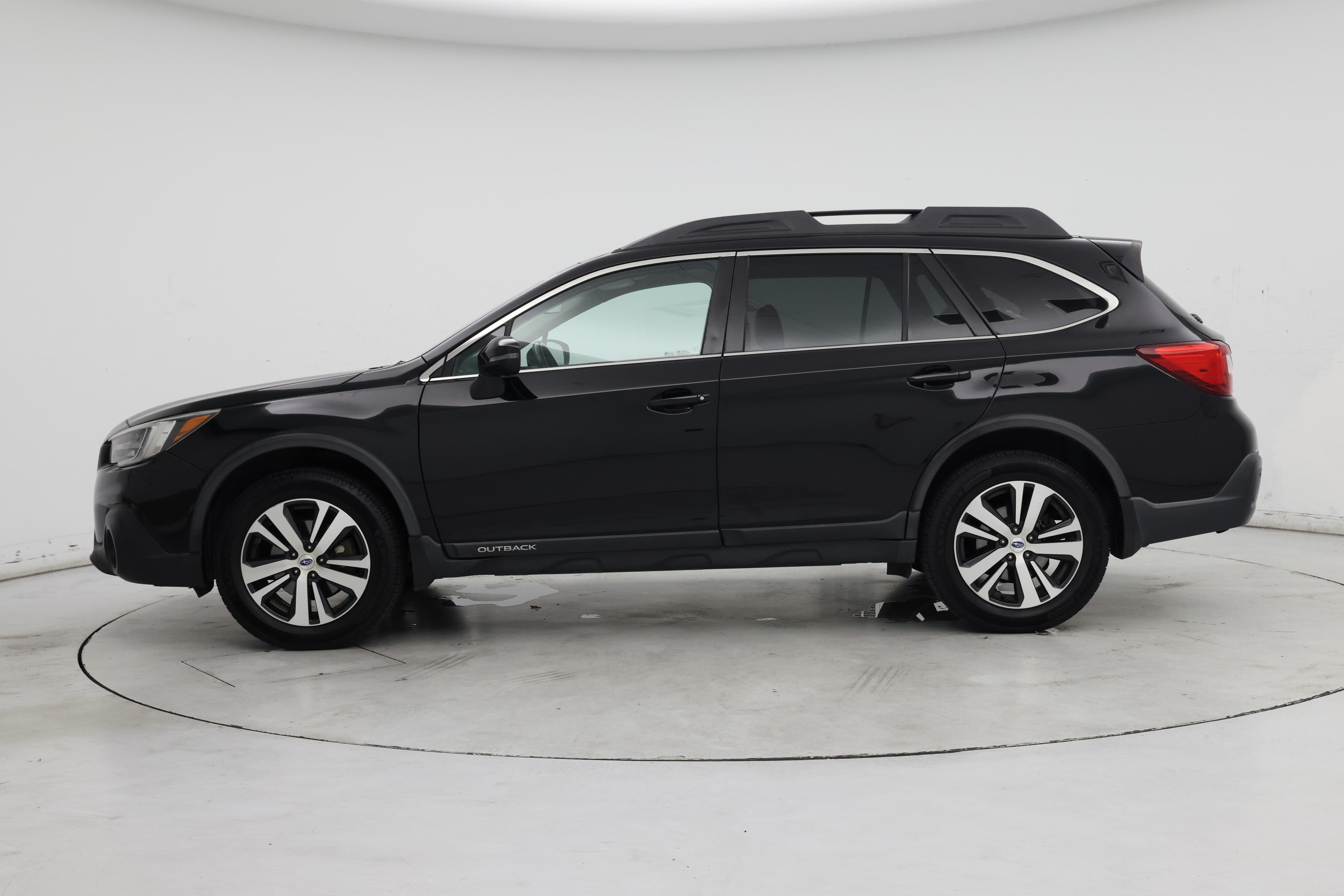 Thumbnail: 2018 Subaru Outback - 3