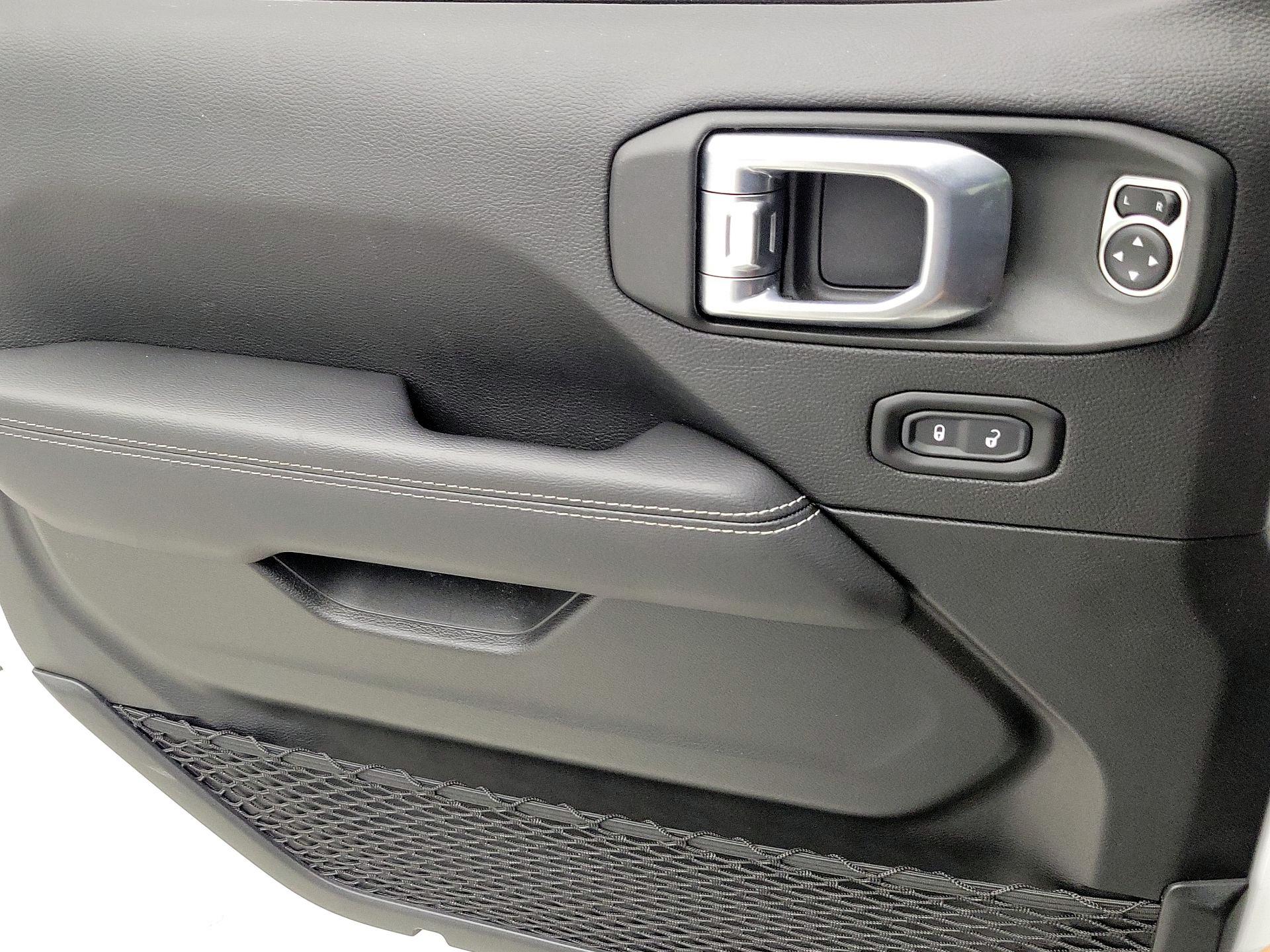 Thumbnail: 2021 Jeep Wrangler - 12