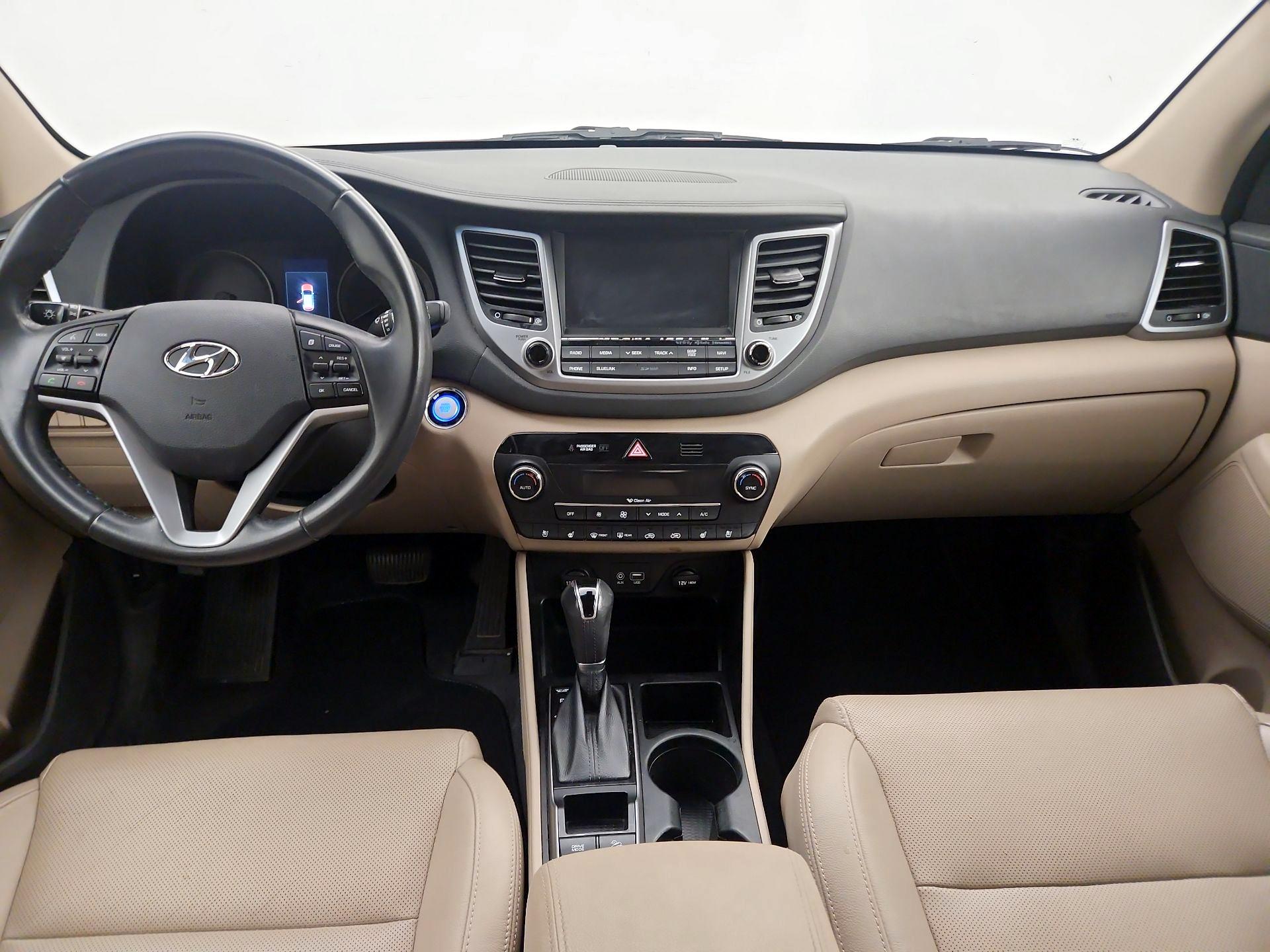 Thumbnail: 2017 Hyundai Tucson - 9
