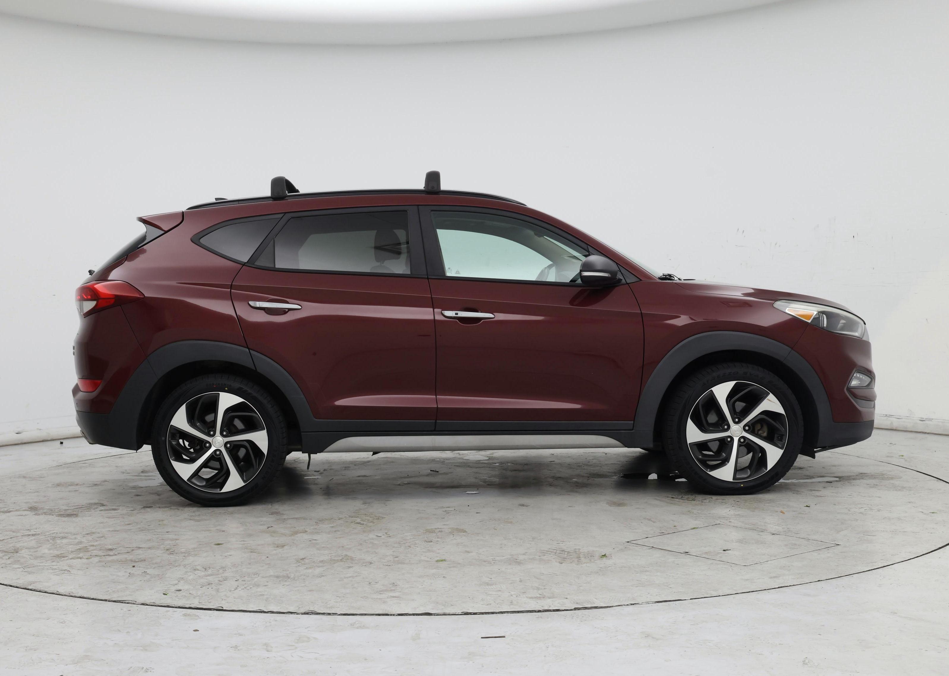Thumbnail: 2017 Hyundai Tucson - 7