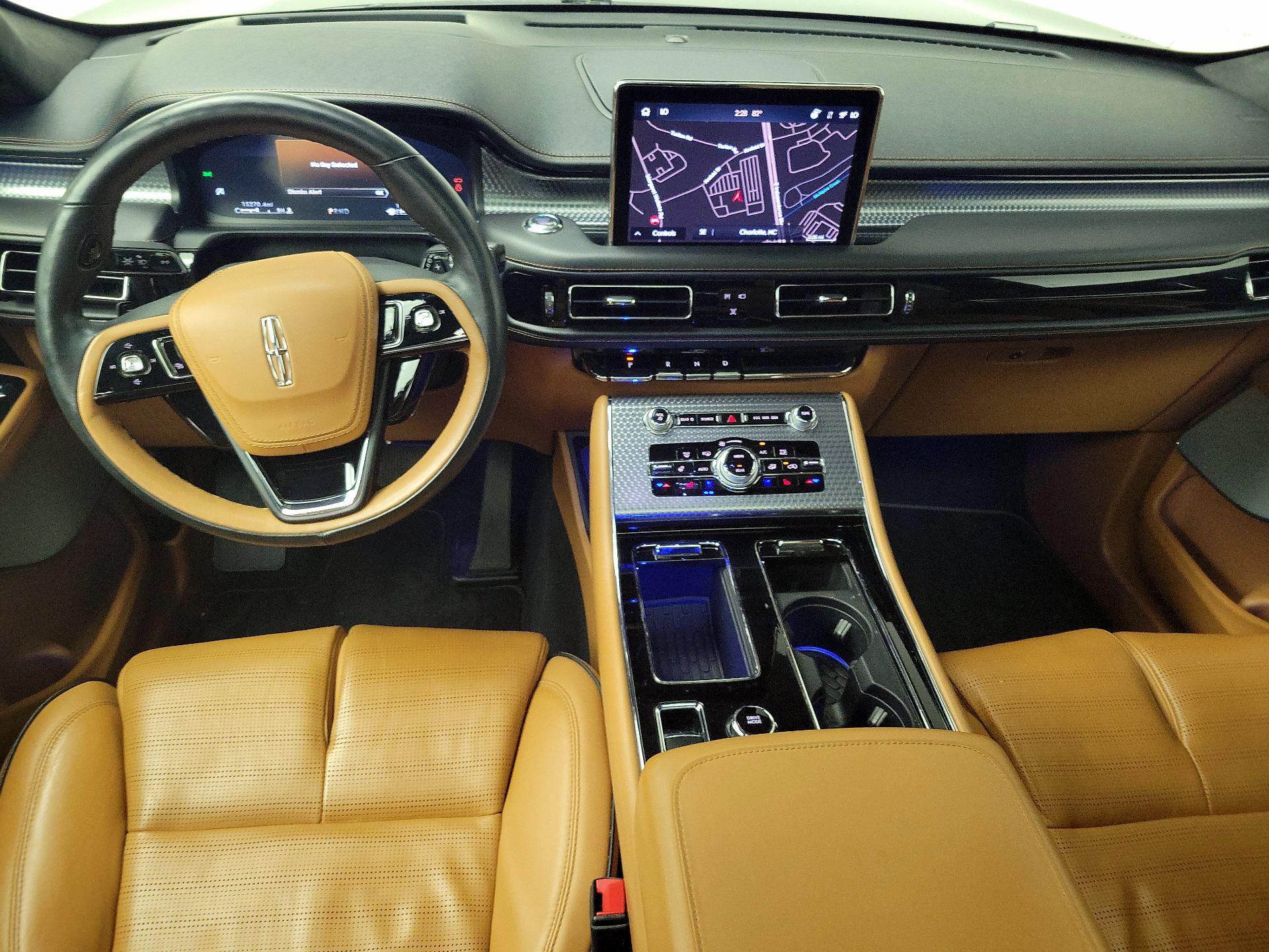 Thumbnail: 2023 Lincoln Aviator - 9