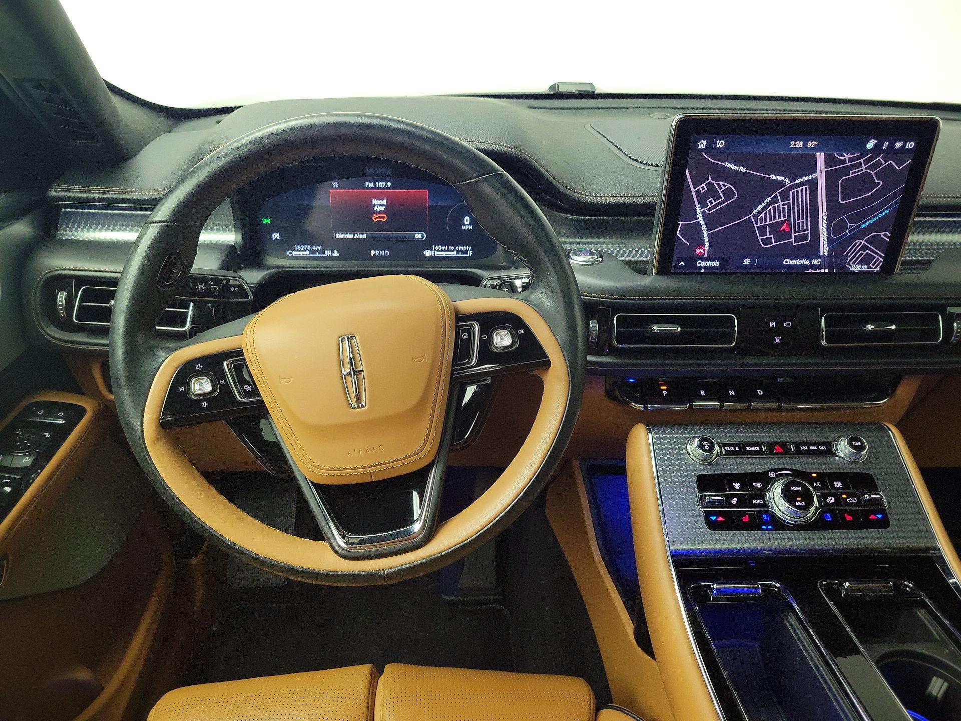 Thumbnail: 2023 Lincoln Aviator - 10