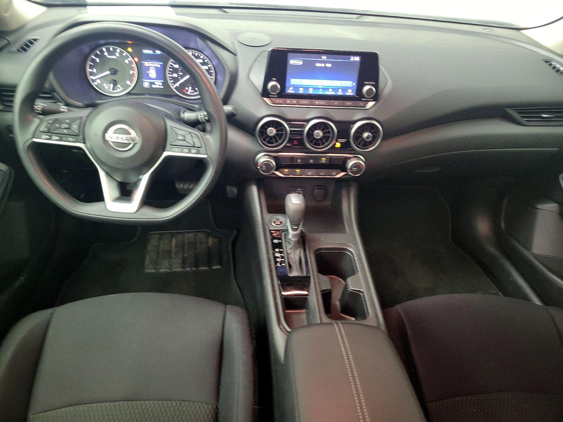 Thumbnail: 2023 Nissan Sentra - 9