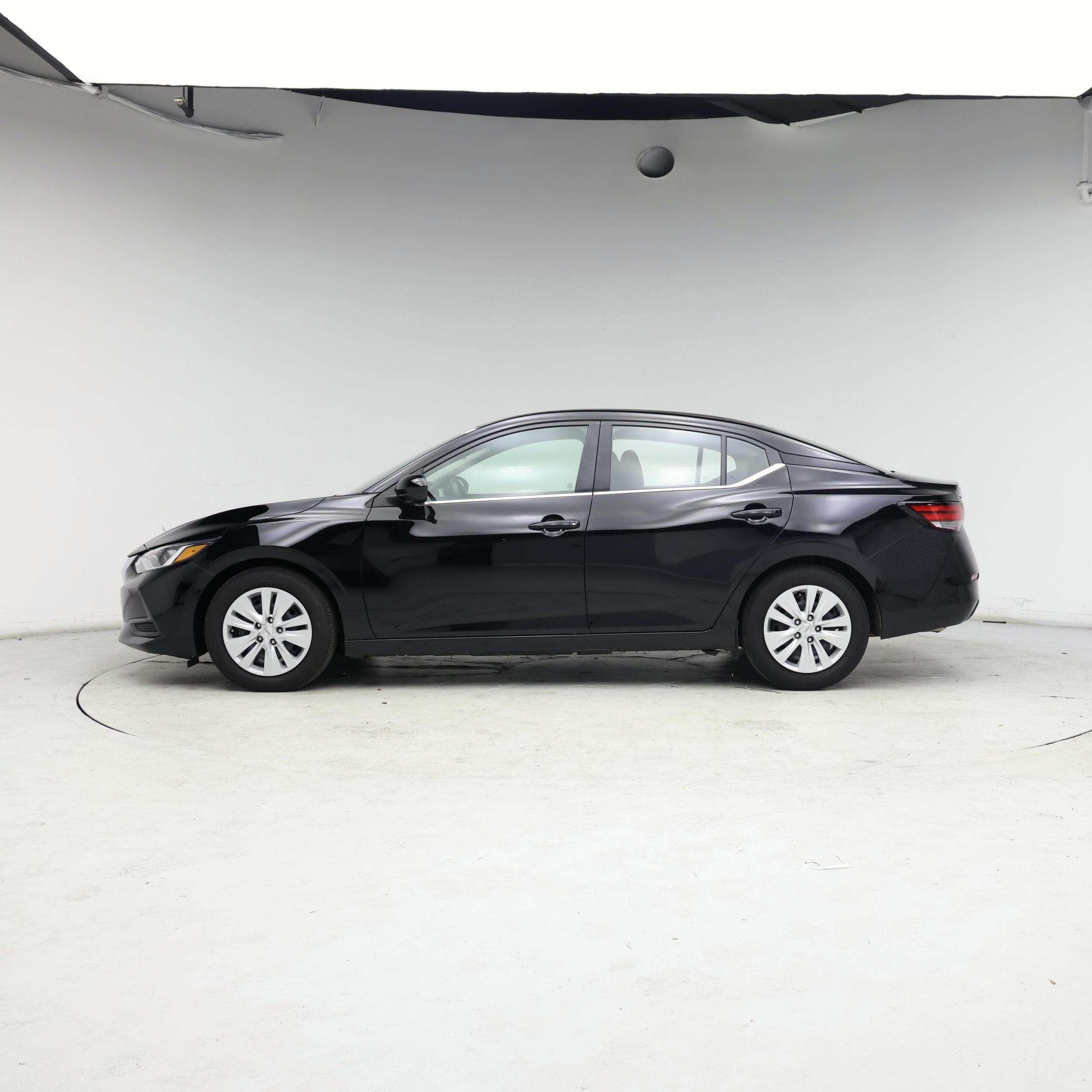 Thumbnail: 2023 Nissan Sentra - 3