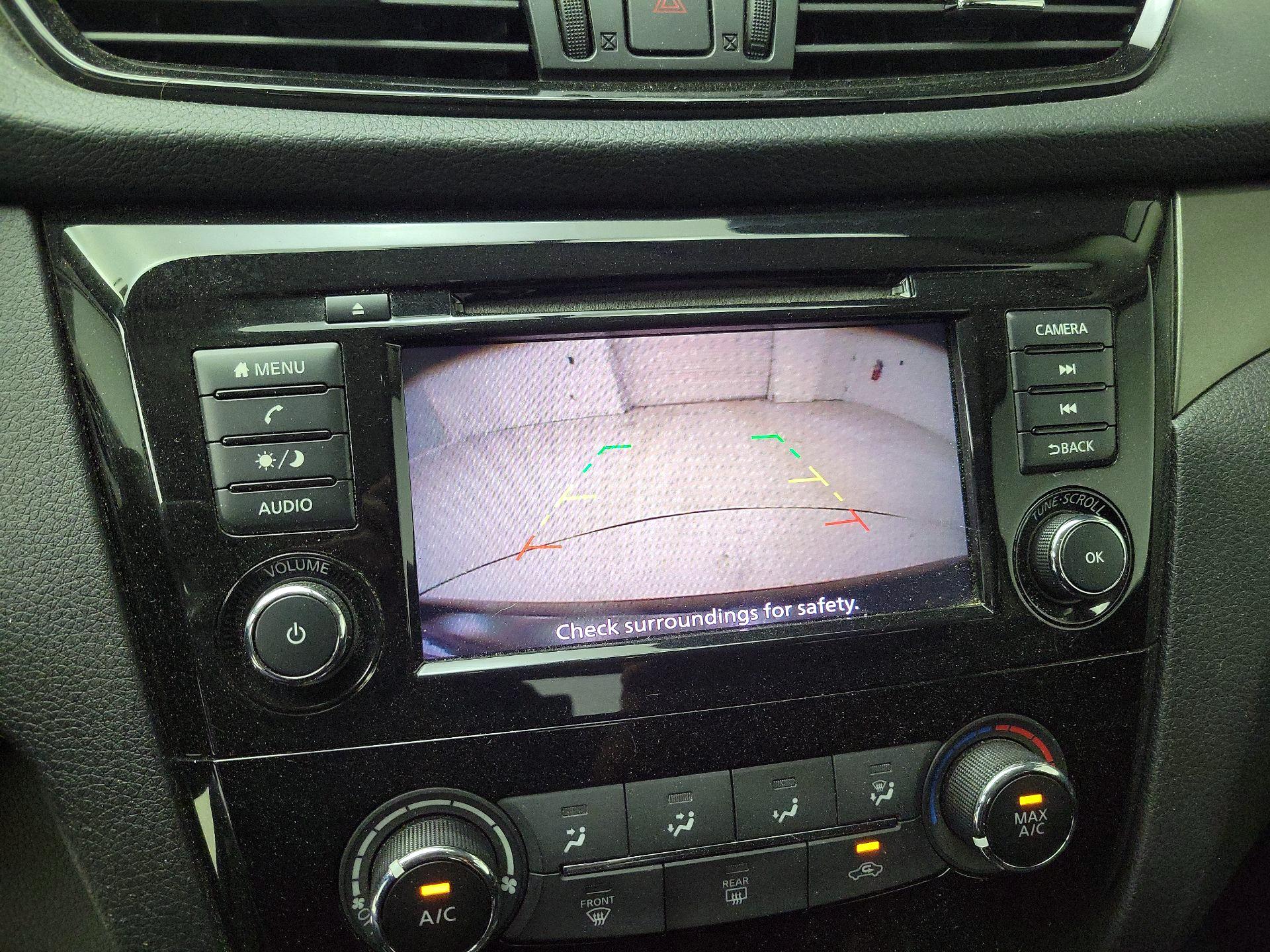 Thumbnail: 2019 Nissan Rogue Sport - 14